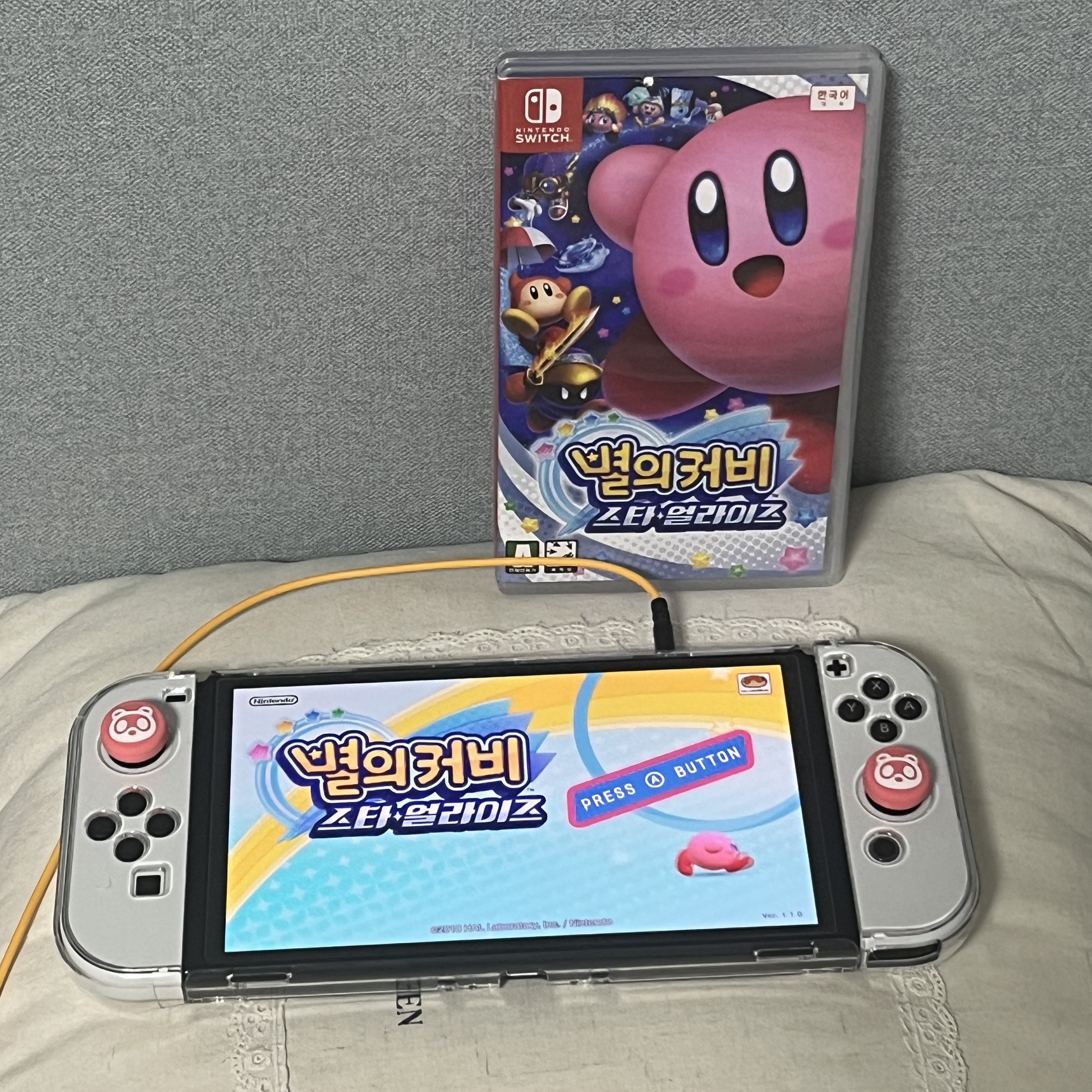 Nintendo Switch OLED White (Korean Ver.) 착용 스타일