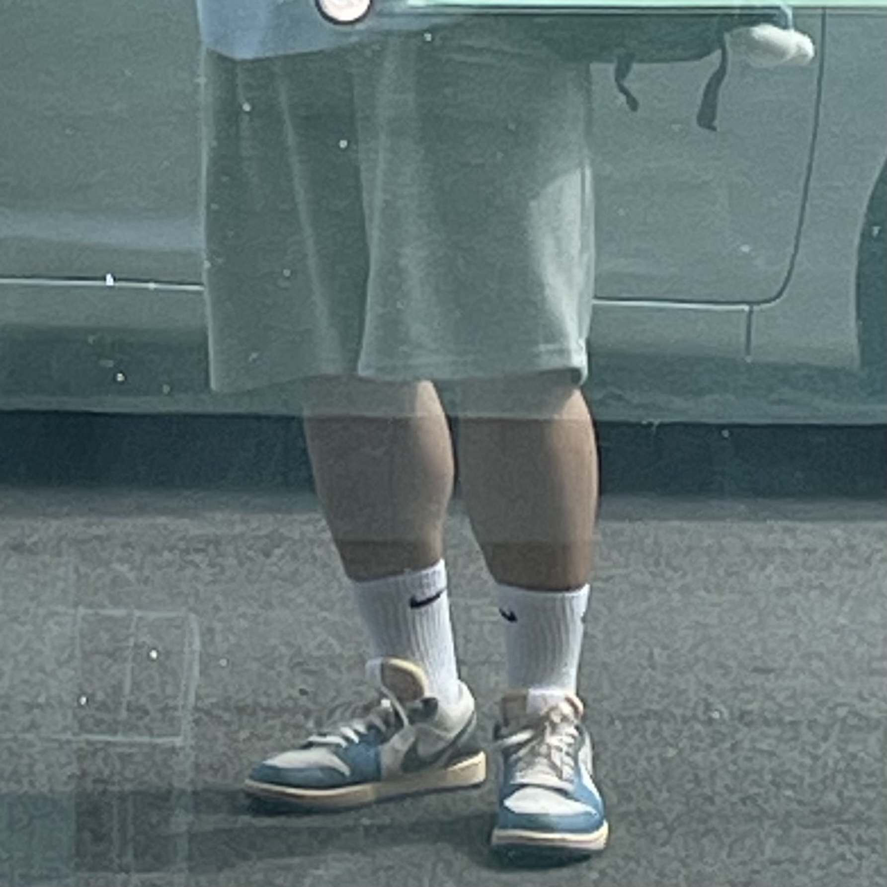 Jordan 1 Low SE Tokyo 96 착용 스타일 - 2