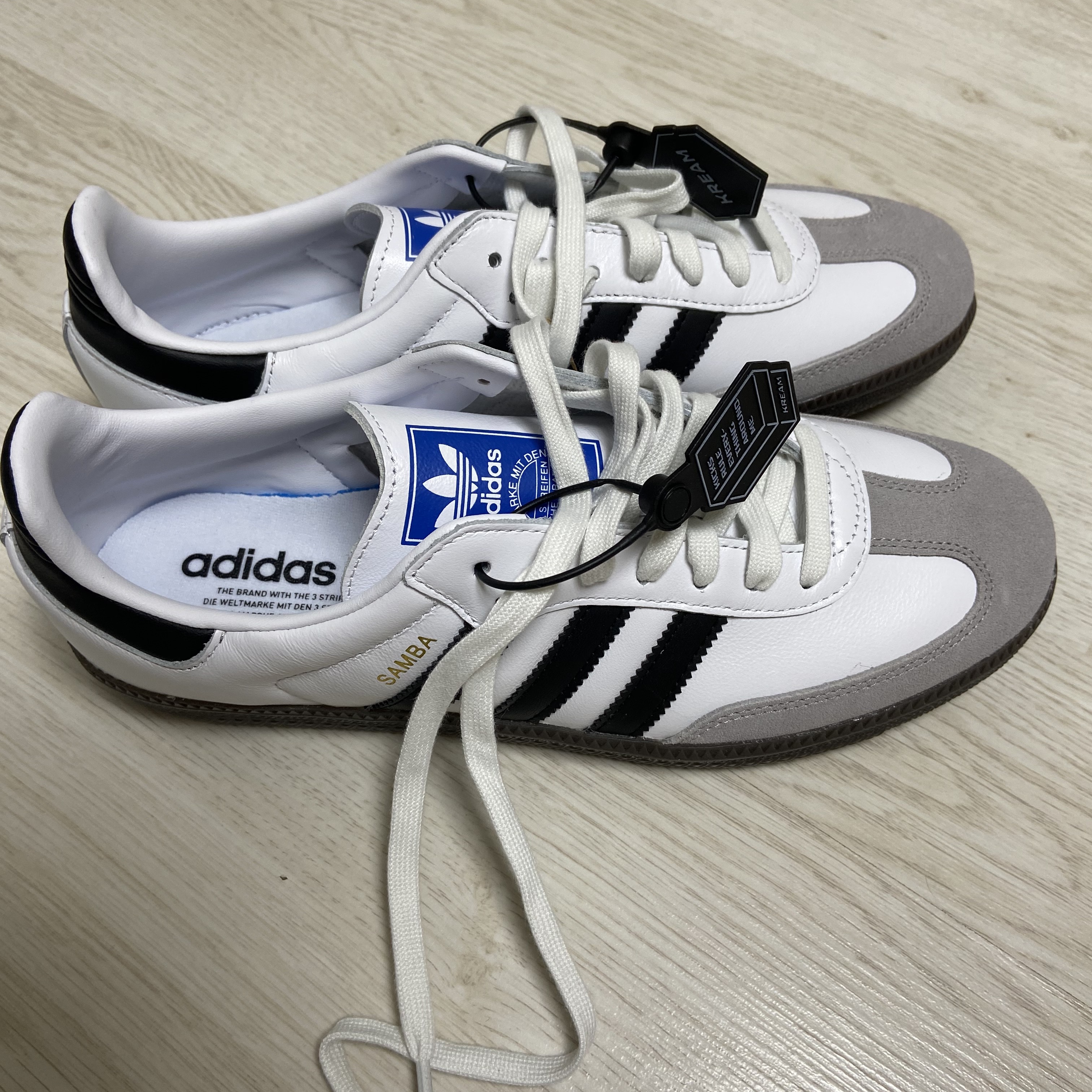 Adidas Samba OG Cloud White 착용 스타일