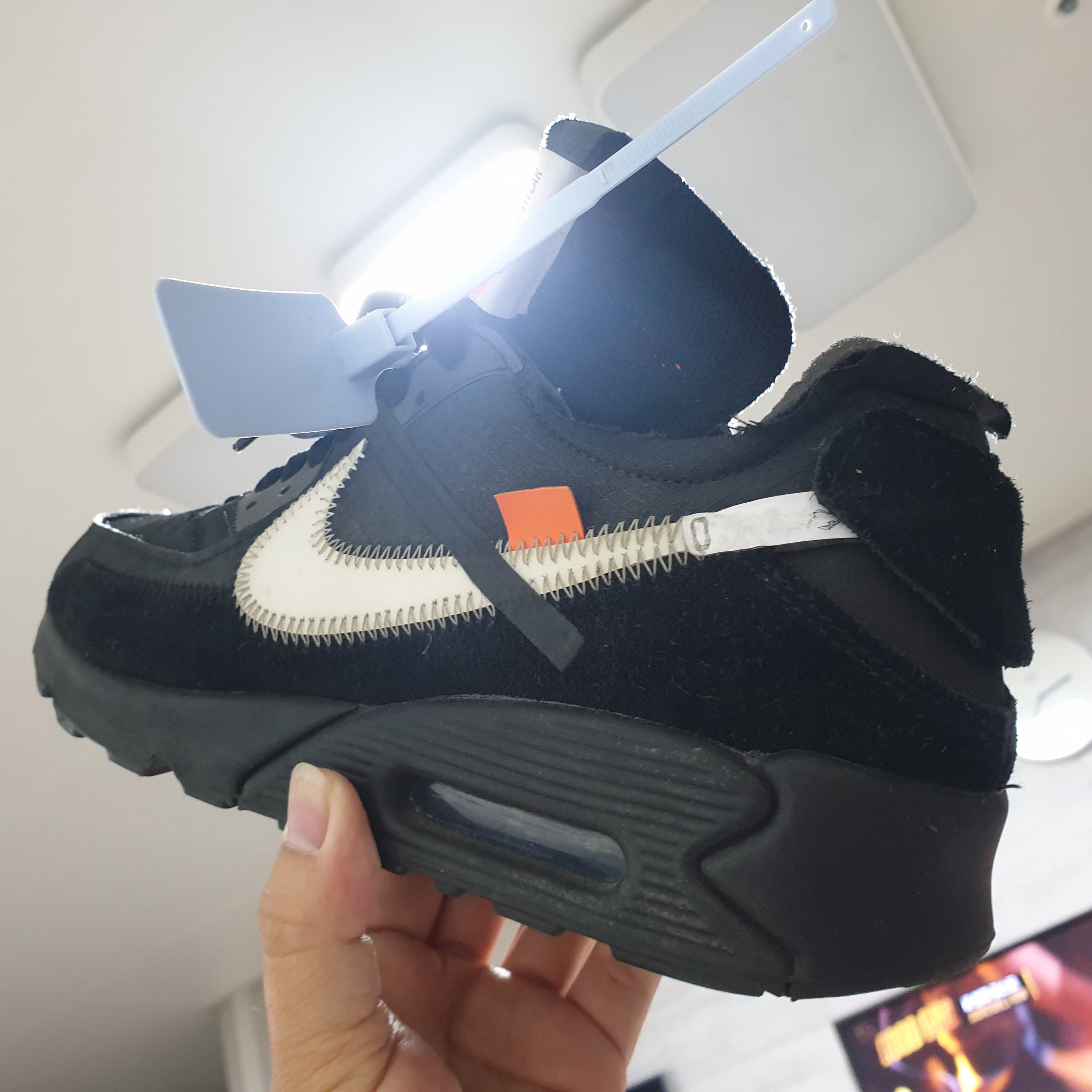 Nike x Off-White Air Max 90 V2 Black White 착용 스타일