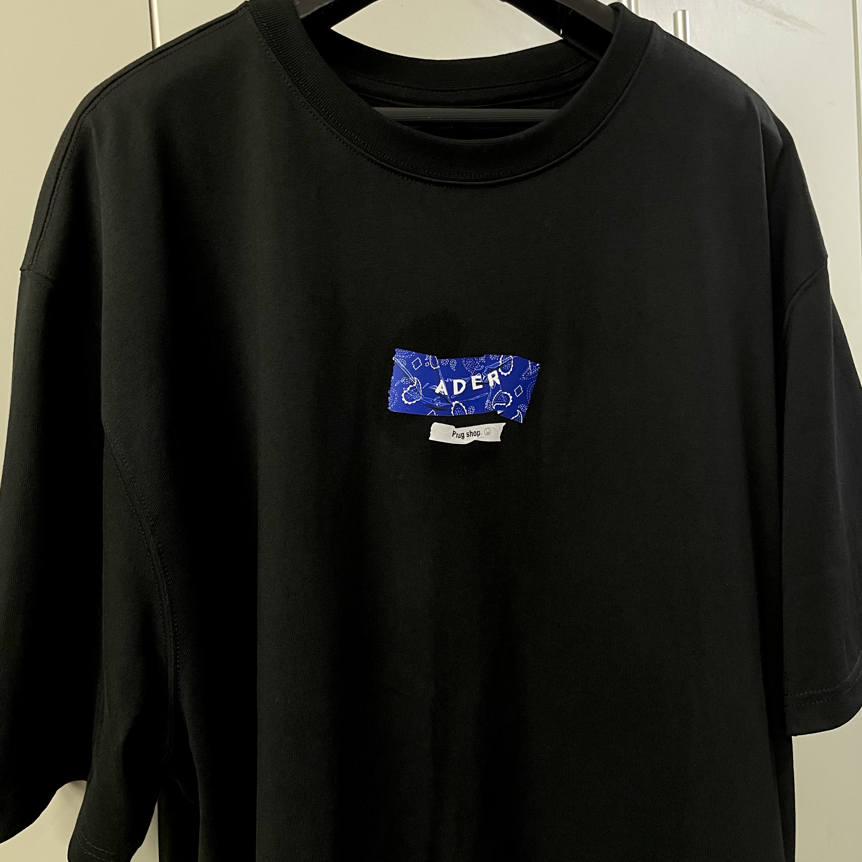 Ader Error Plugshop Jamsil T-Shirt Black 착용 스타일 - 3