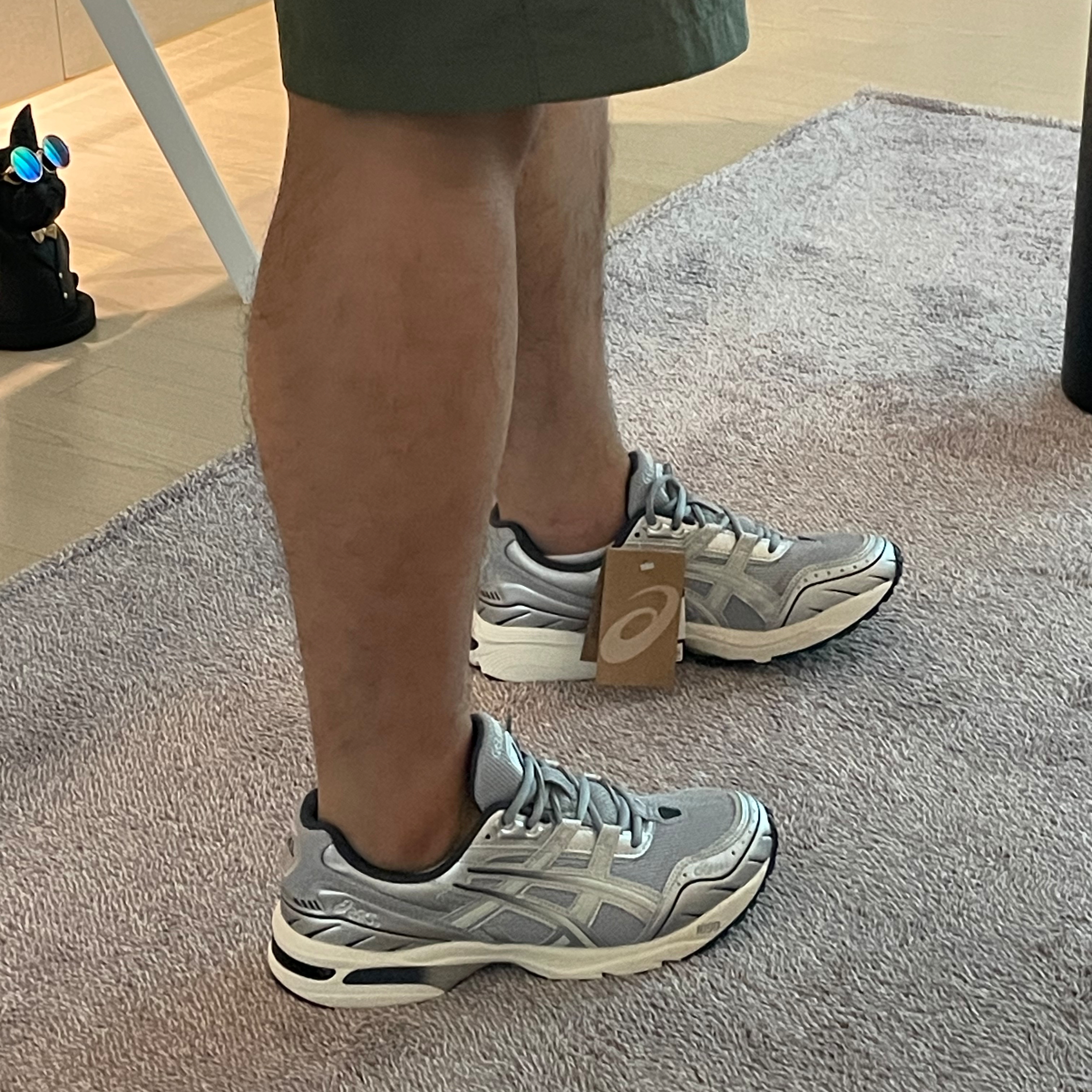 Asics Gel-1090 Piedmont Grey 착용 스타일 - 1