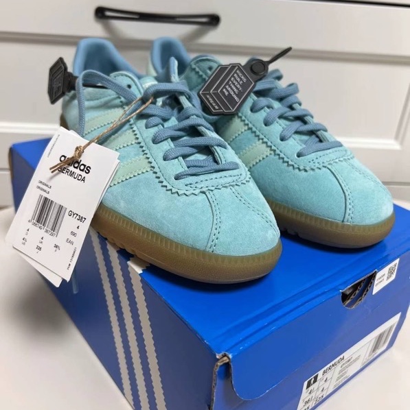 Adidas Bermuda Easy Mint 착용 스타일 - 2