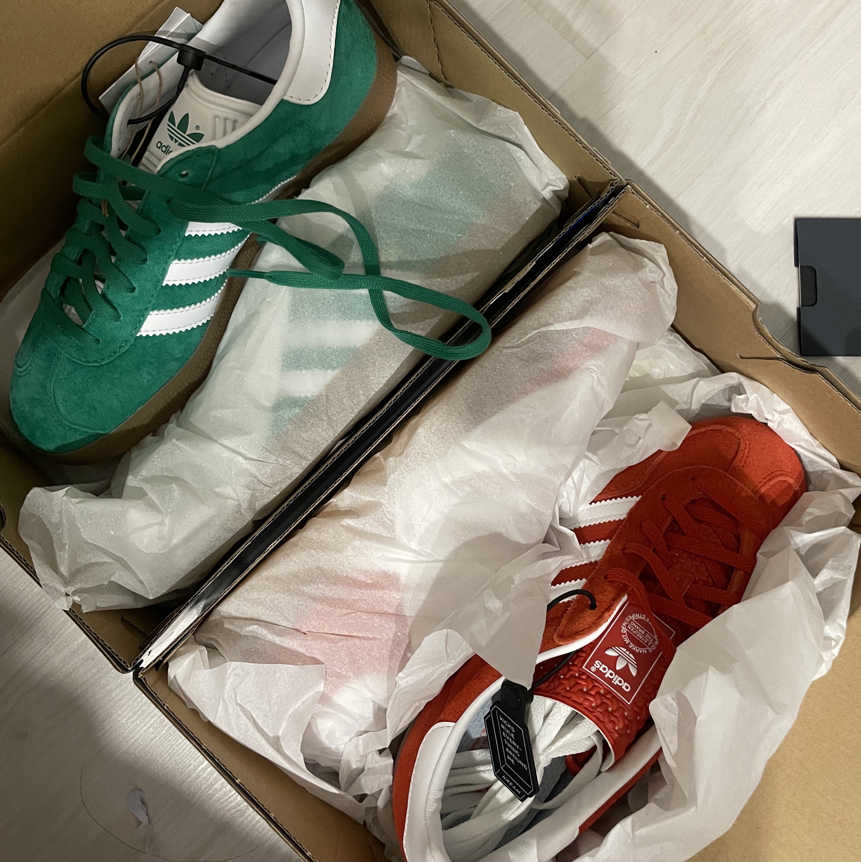 (W) Adidas Gazelle Indoor Bold Orange Cloud White 착용 스타일 - 1
