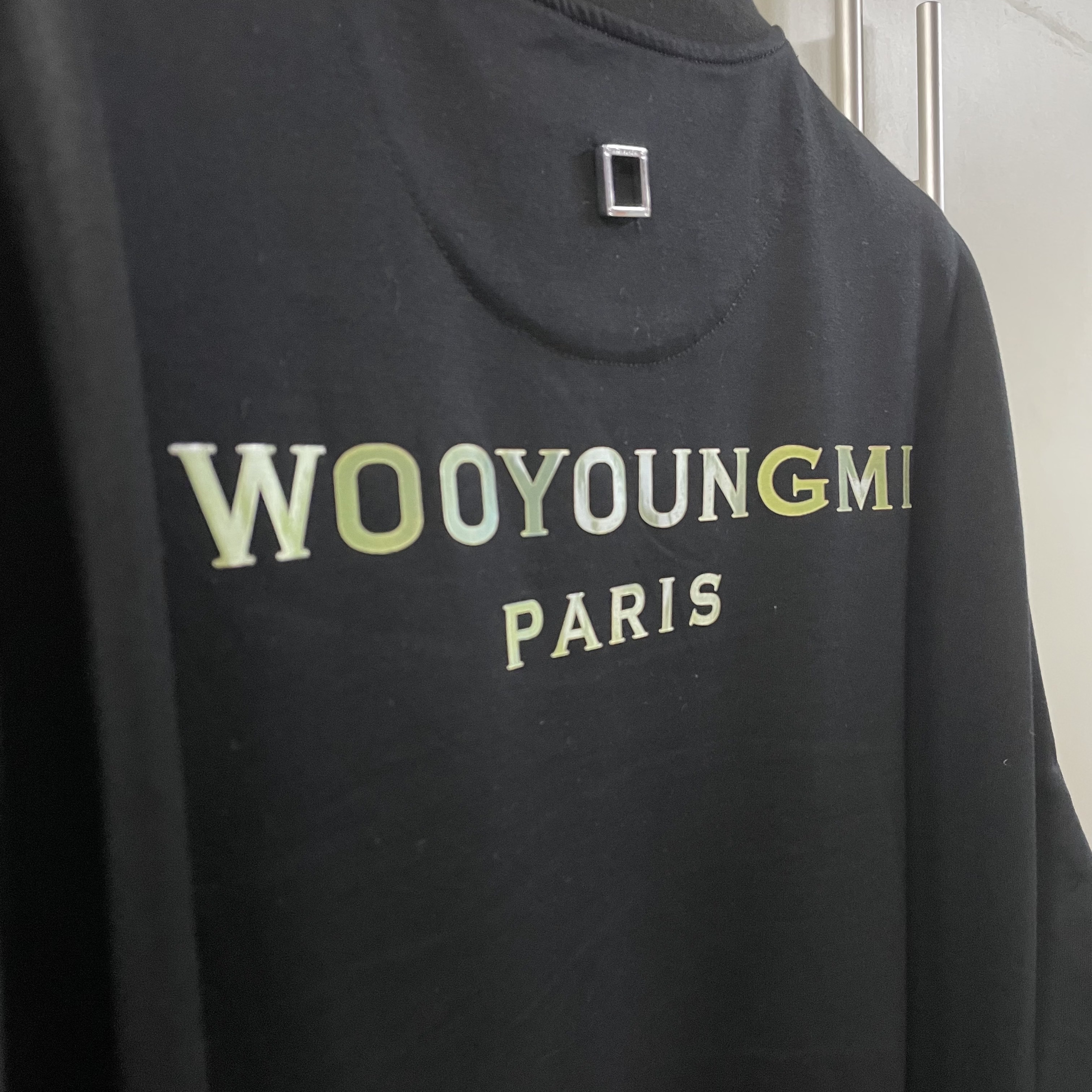 Wooyoungmi Cotton Lenticular Back Logo T-shirt Black - 23SS 착용 스타일 - 3