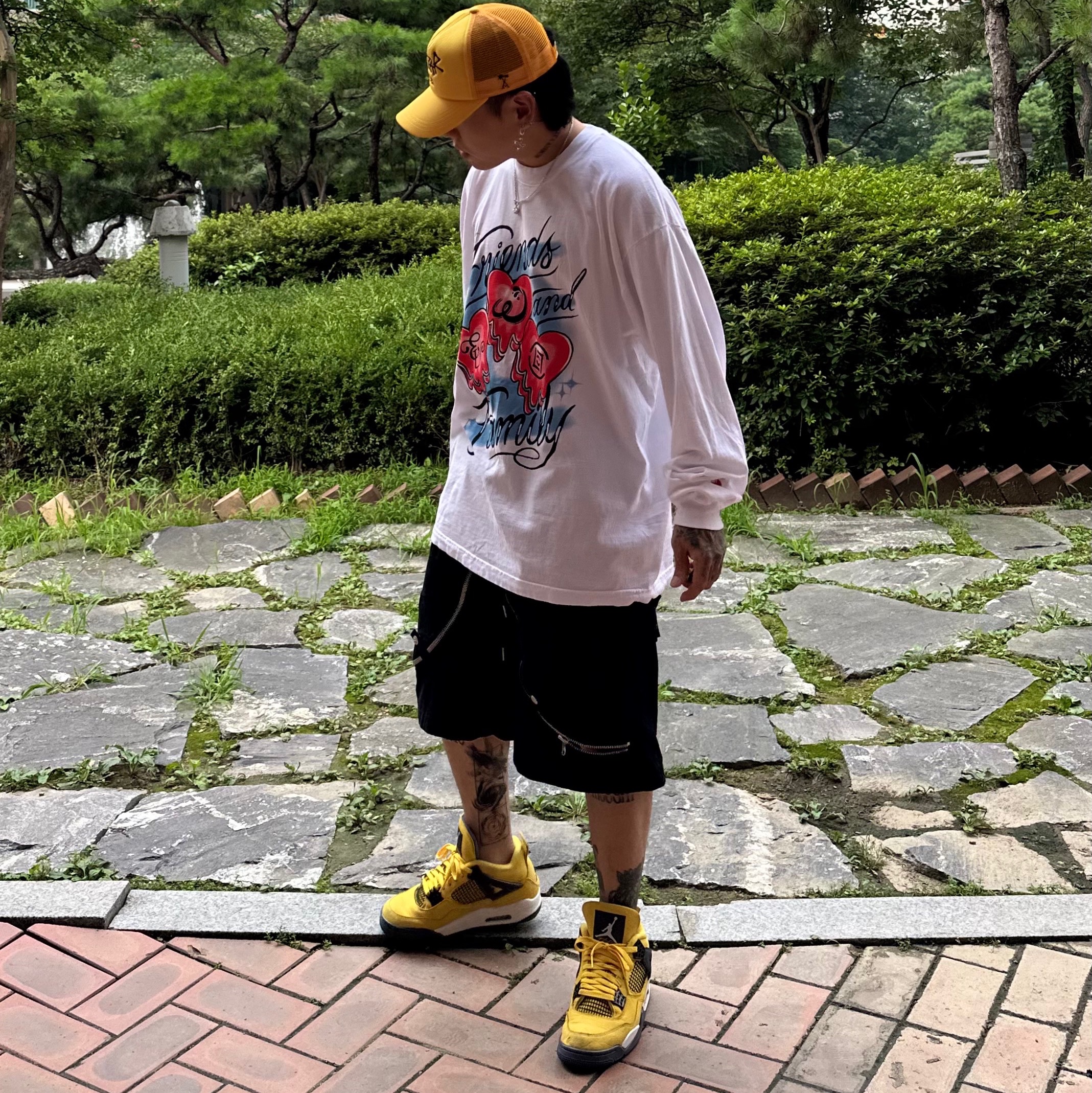 Jordan 4 Retro Tour Yellow 착용 스타일 - 3