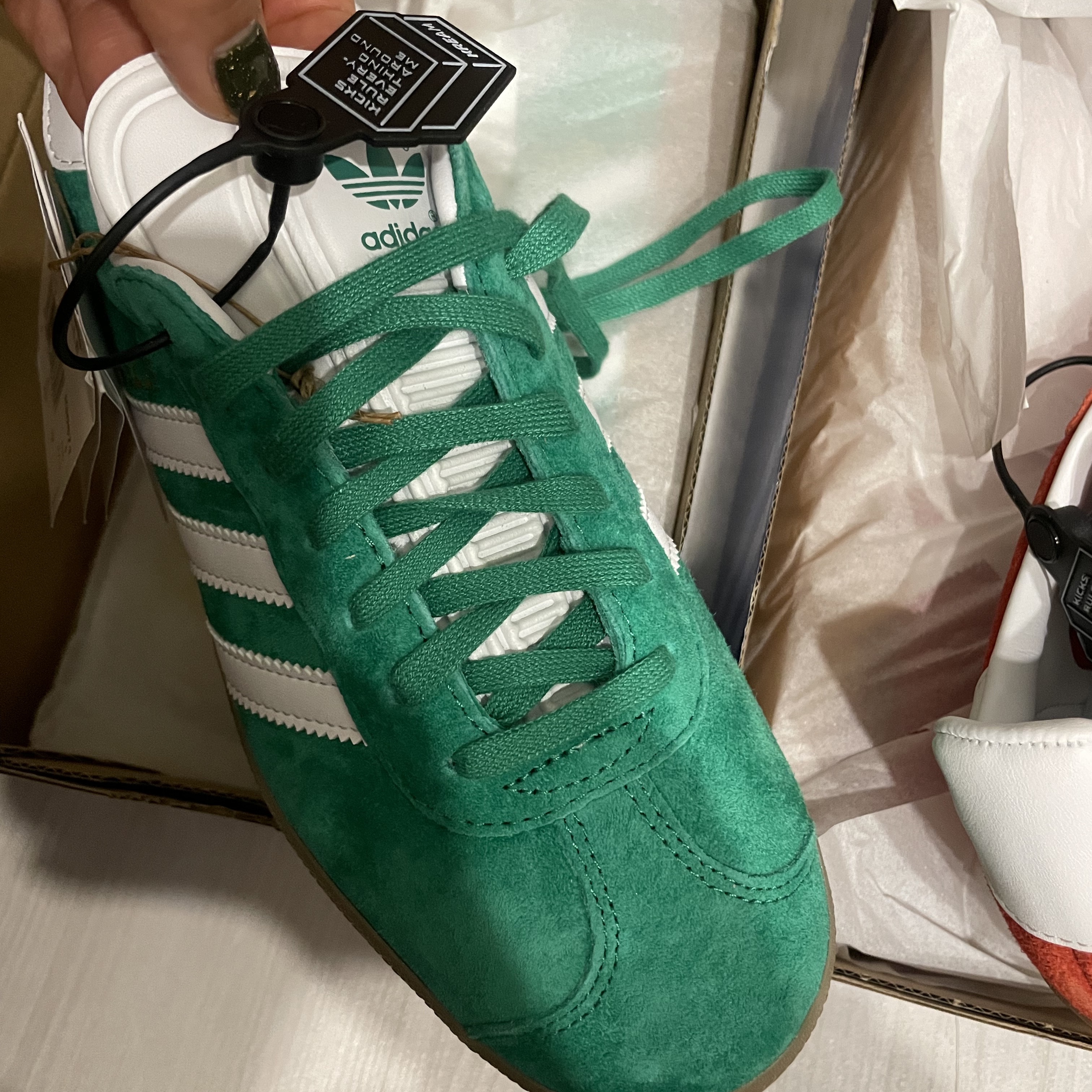 Adidas Gazelle Court Green Cloud White 착용 스타일 - 1