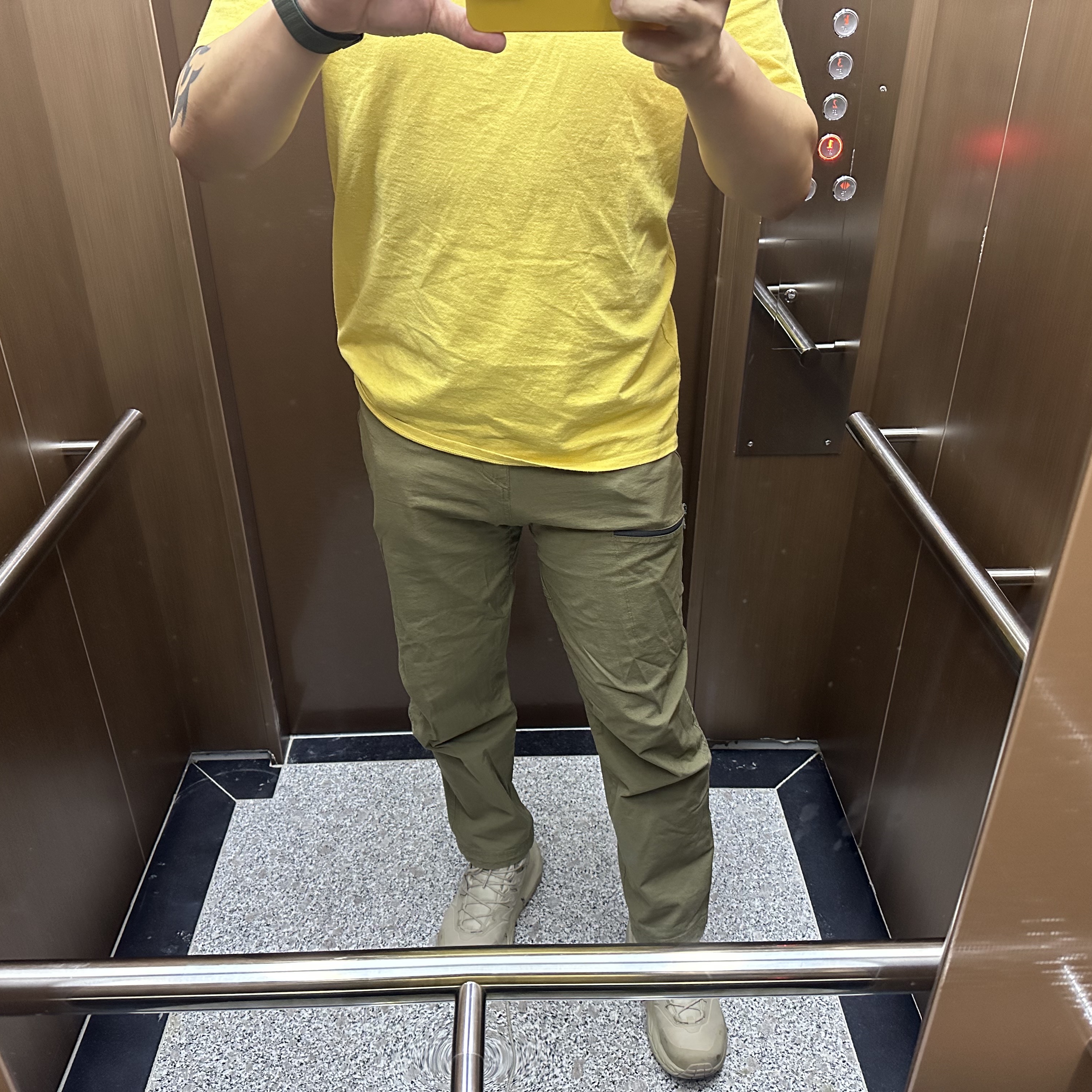 Hoka Kaha 2 Gore-Tex Oxford Tan 착용 스타일