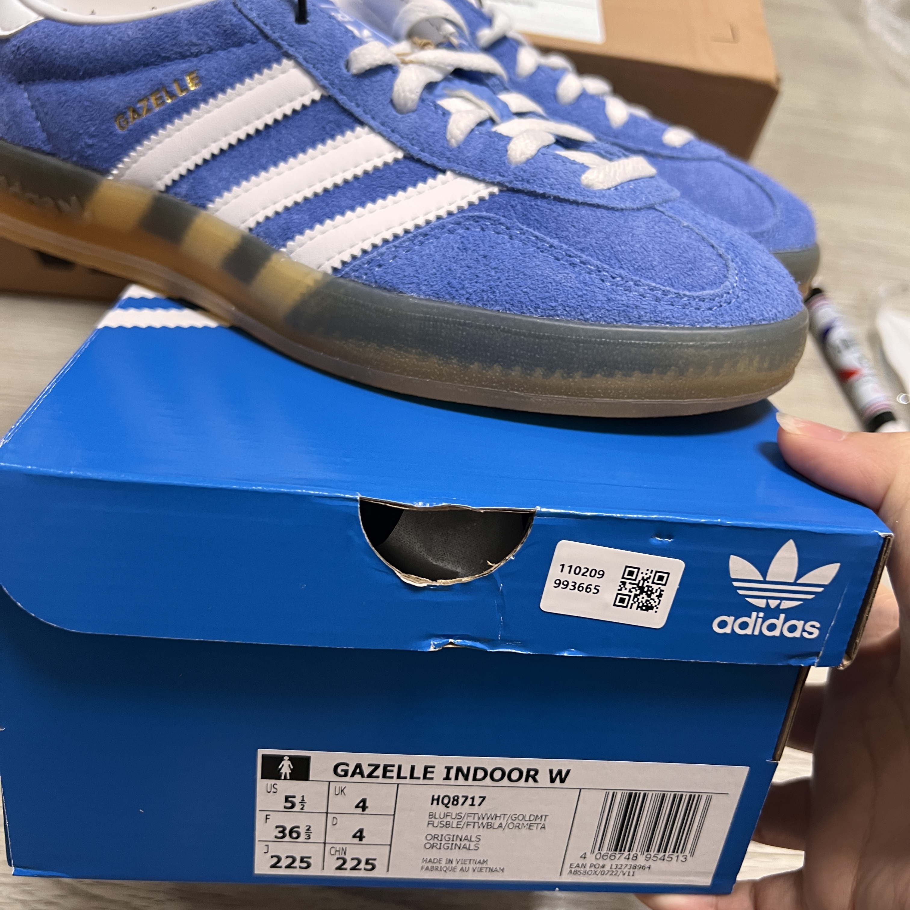 (W) Adidas Gazelle Indoor Blue Fusion Cloud White 착용 스타일 - 3