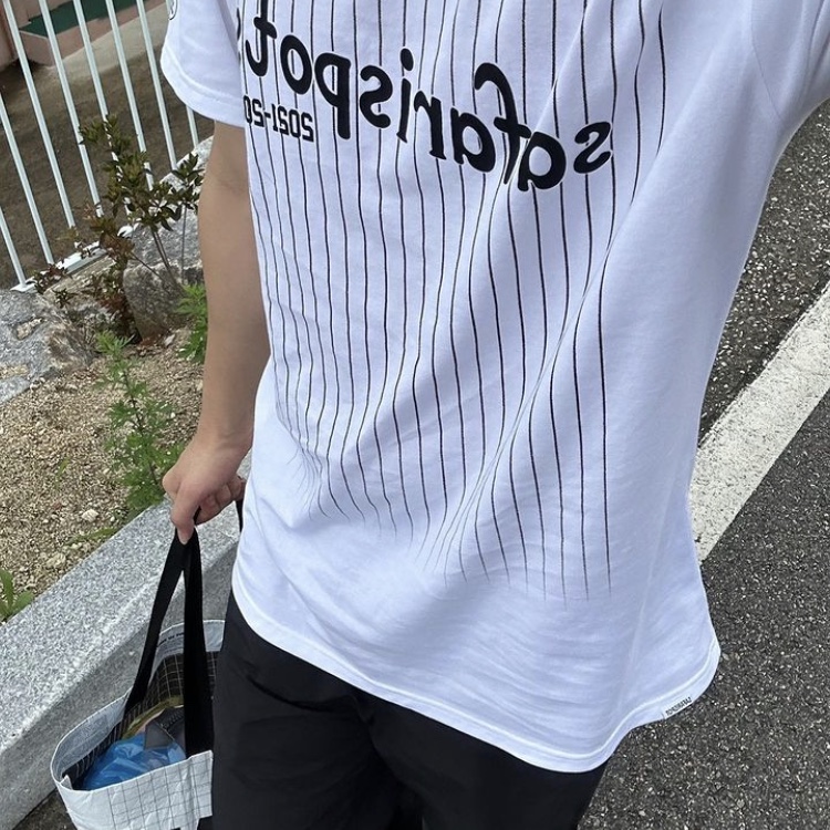 Safarispot Safarispots Magazine Tee White 착용 스타일 - 2