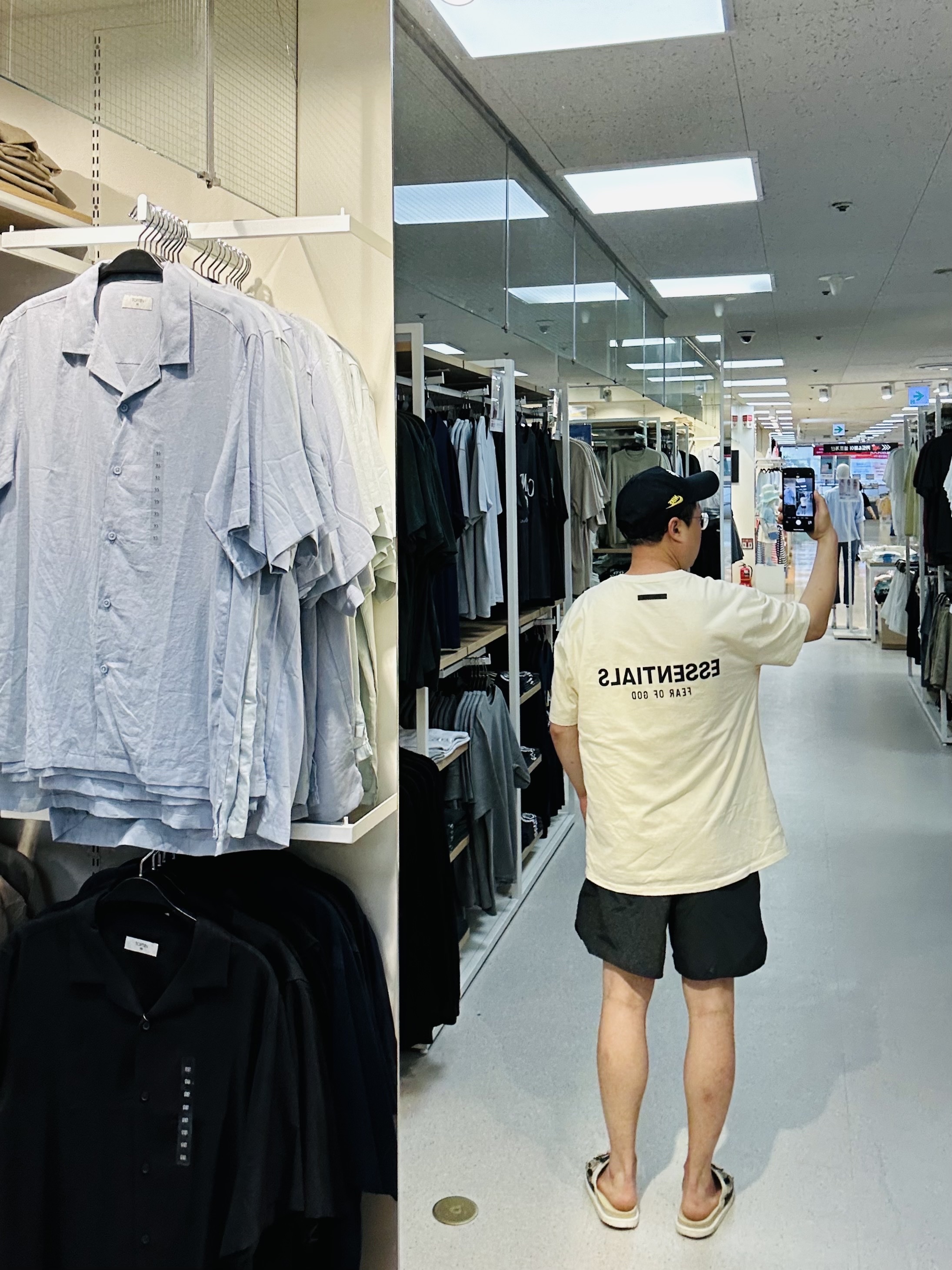 Nike Heritage 86 Cap Black, Essentials T-Shirt Cream - 21SS 착용 스타일 - 2