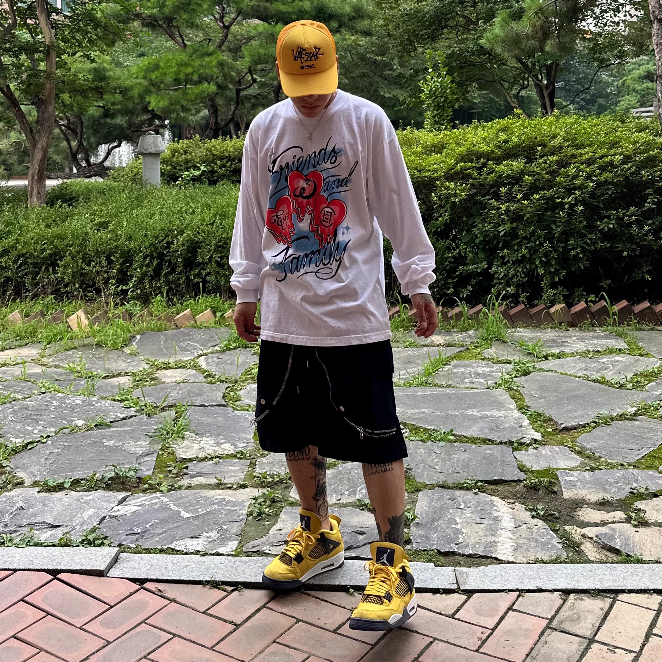 Jordan 4 Retro Tour Yellow 착용 스타일 - 1