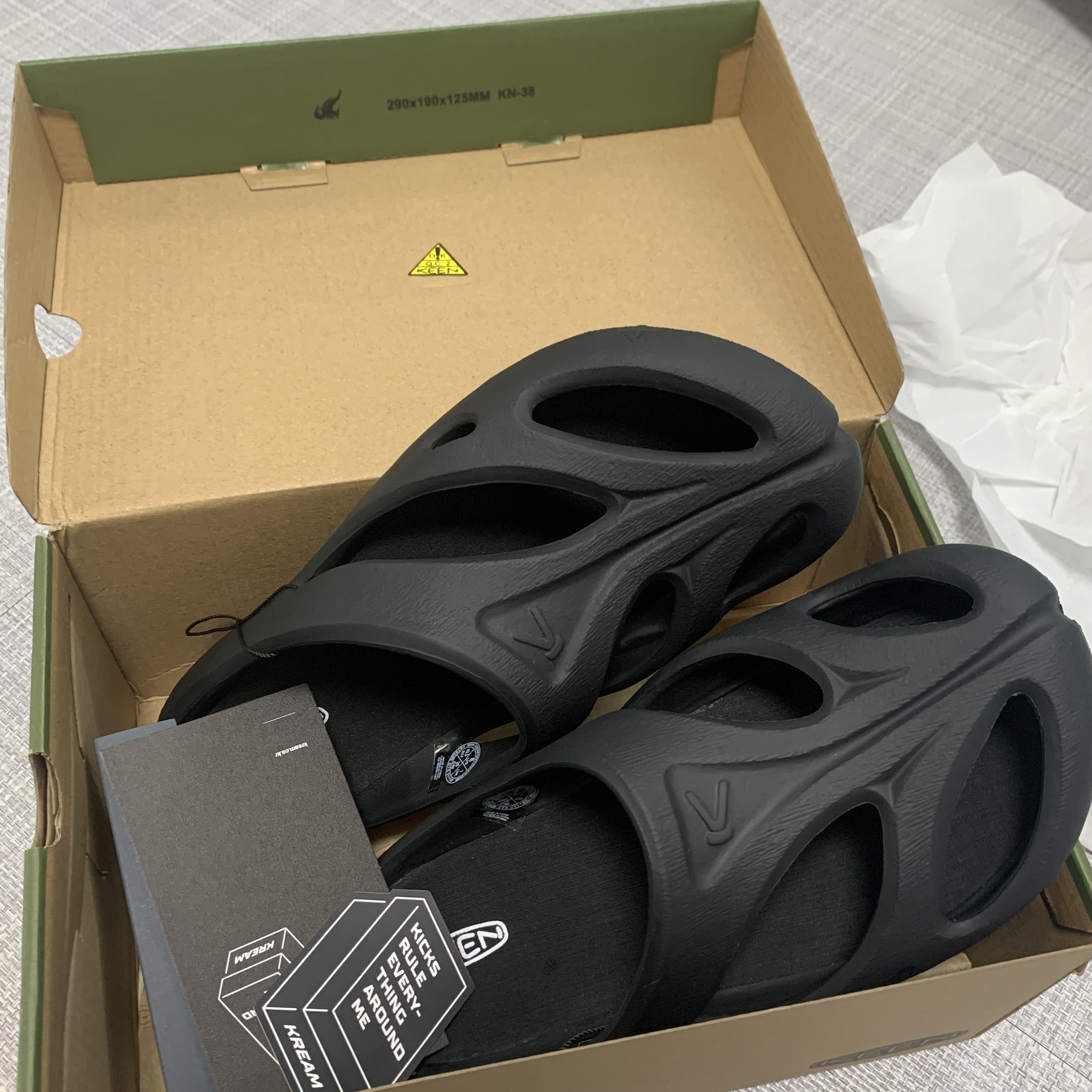 Keen Shanti Black Dawn Blue 착용 스타일