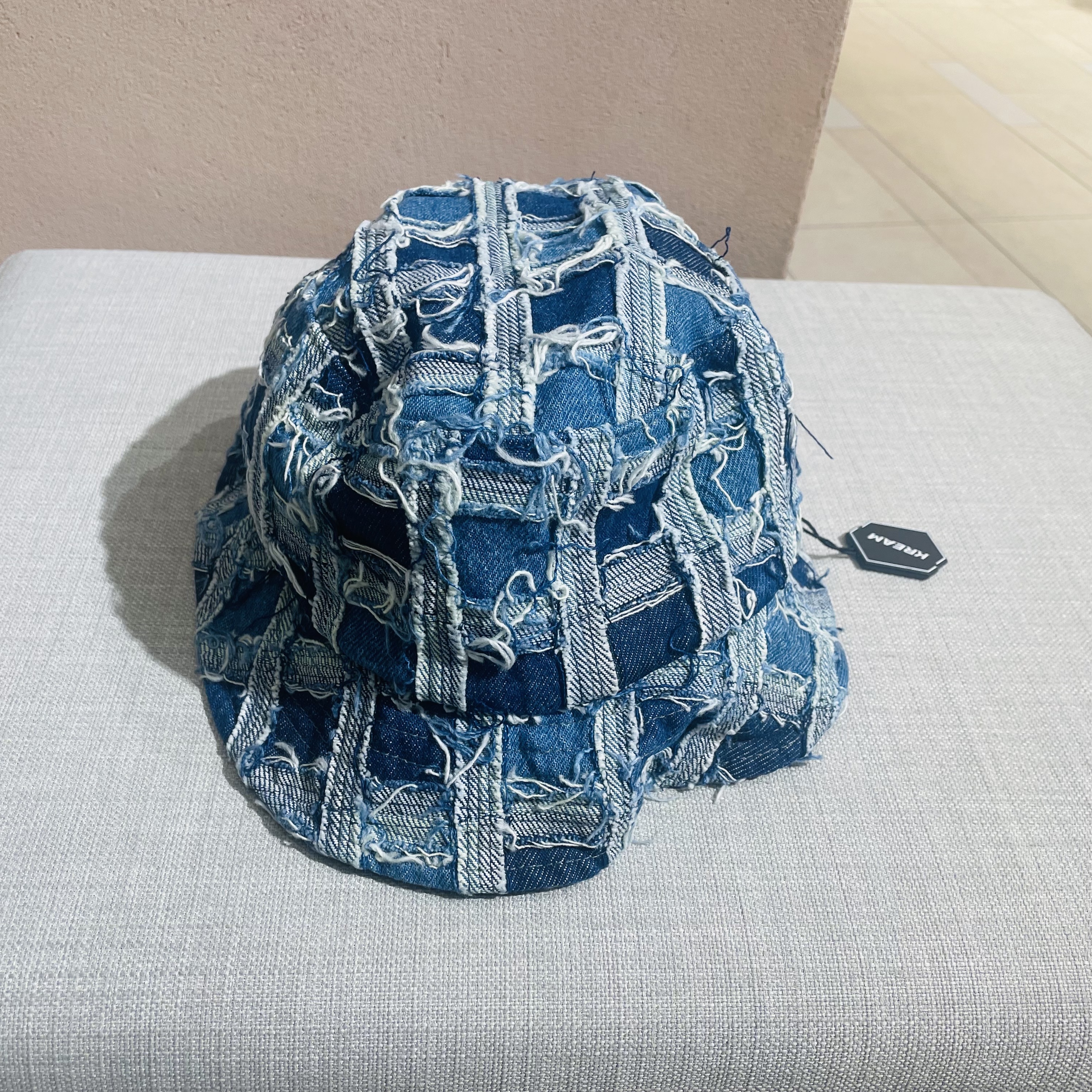 Supreme Frayed Patchwork Denim Crusher Washed Blue - 23SS, Supreme Frayed Patchwork Denim Crusher Washed Black - 23SS 착용 스타일