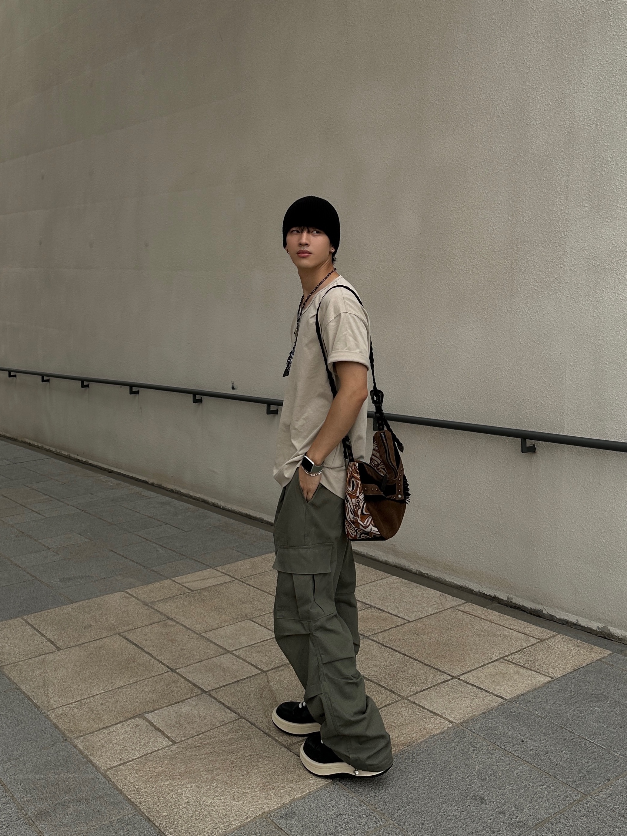 Converse x Drkshdw Turbowpn Black Cream 착용 스타일 - 2
