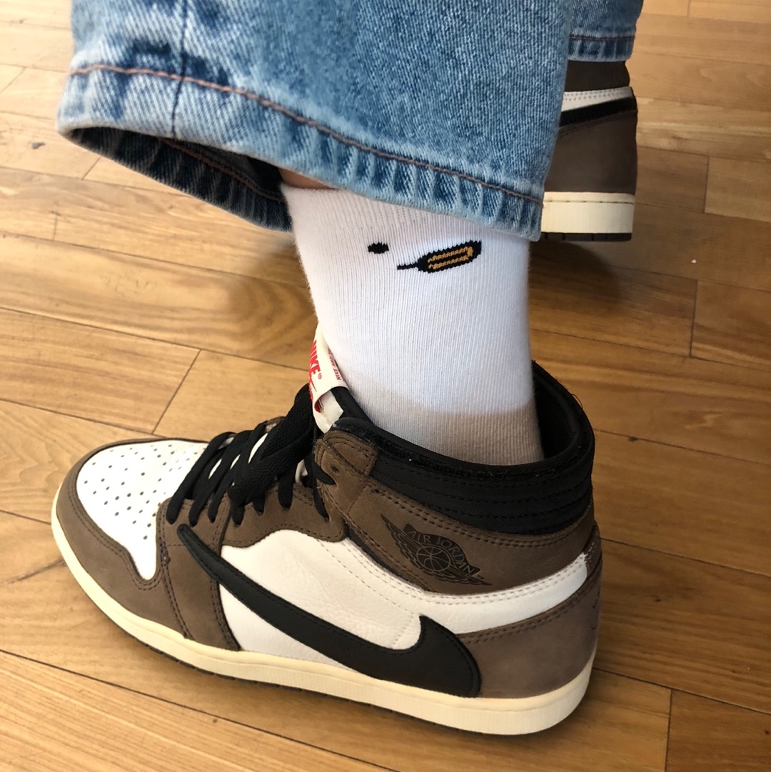 Jordan 1 x Travis Scott Retro High OG SP Mocha 착용 스타일