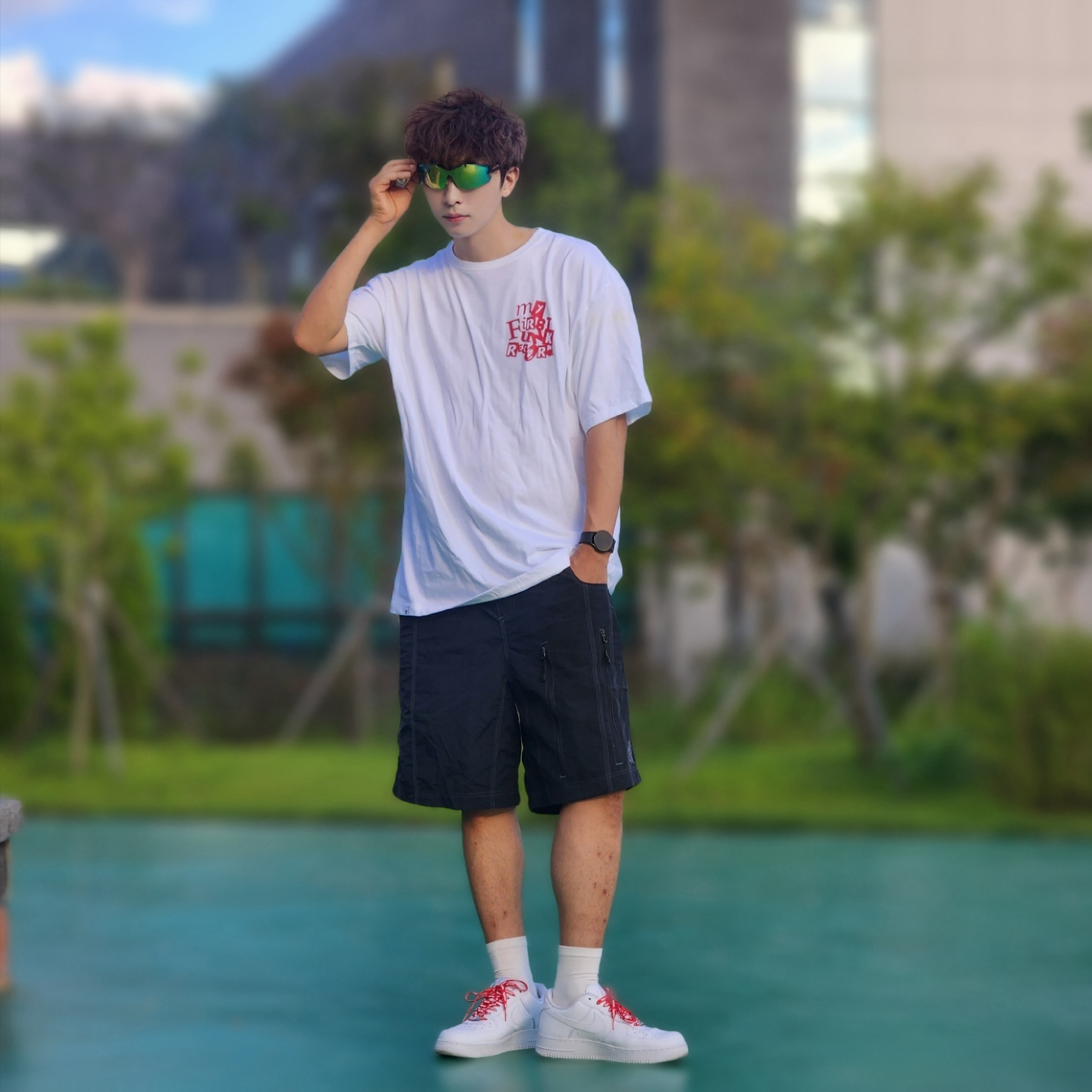Nike x Supreme Air Force 1 Low White 착용 스타일 - 3
