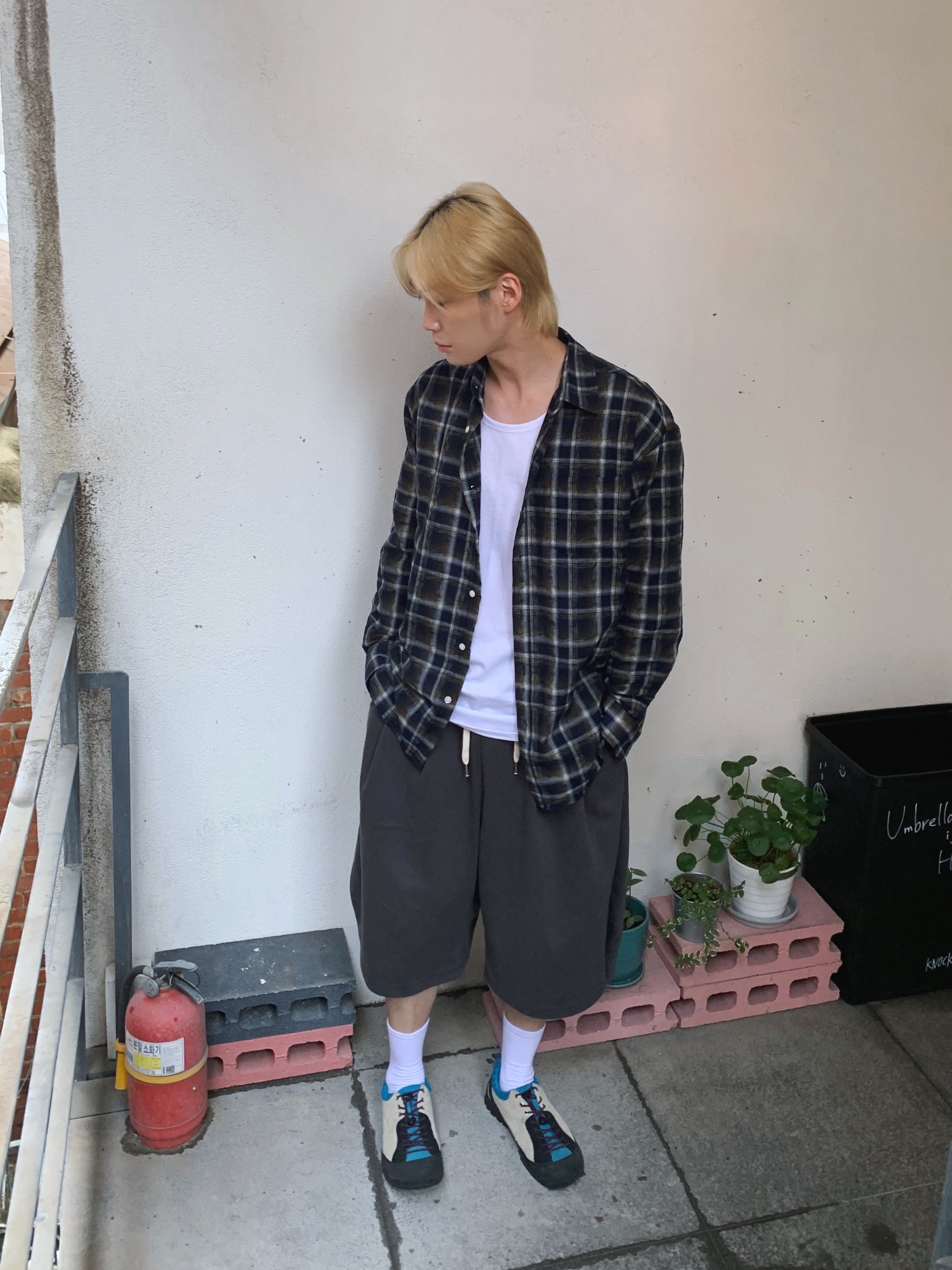 Keen Jasper Rocks SP Sneakers Beige 착용 스타일 - 1