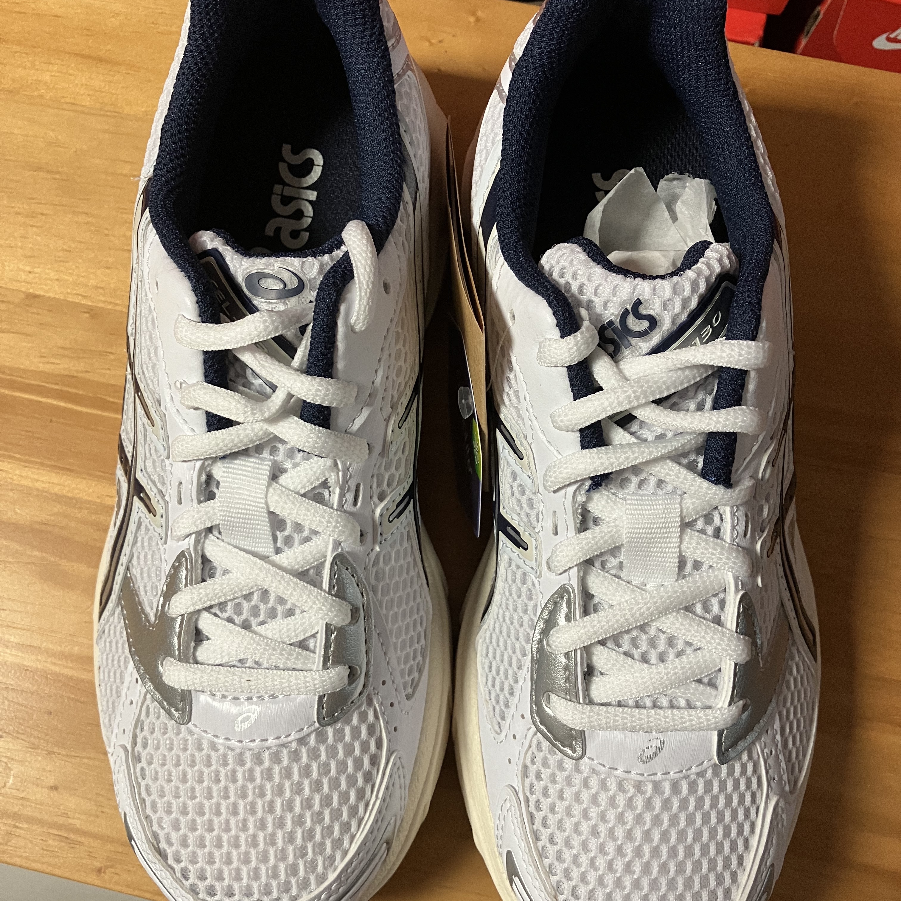(W) Asics Gel-1130 White Midnight 착용 스타일