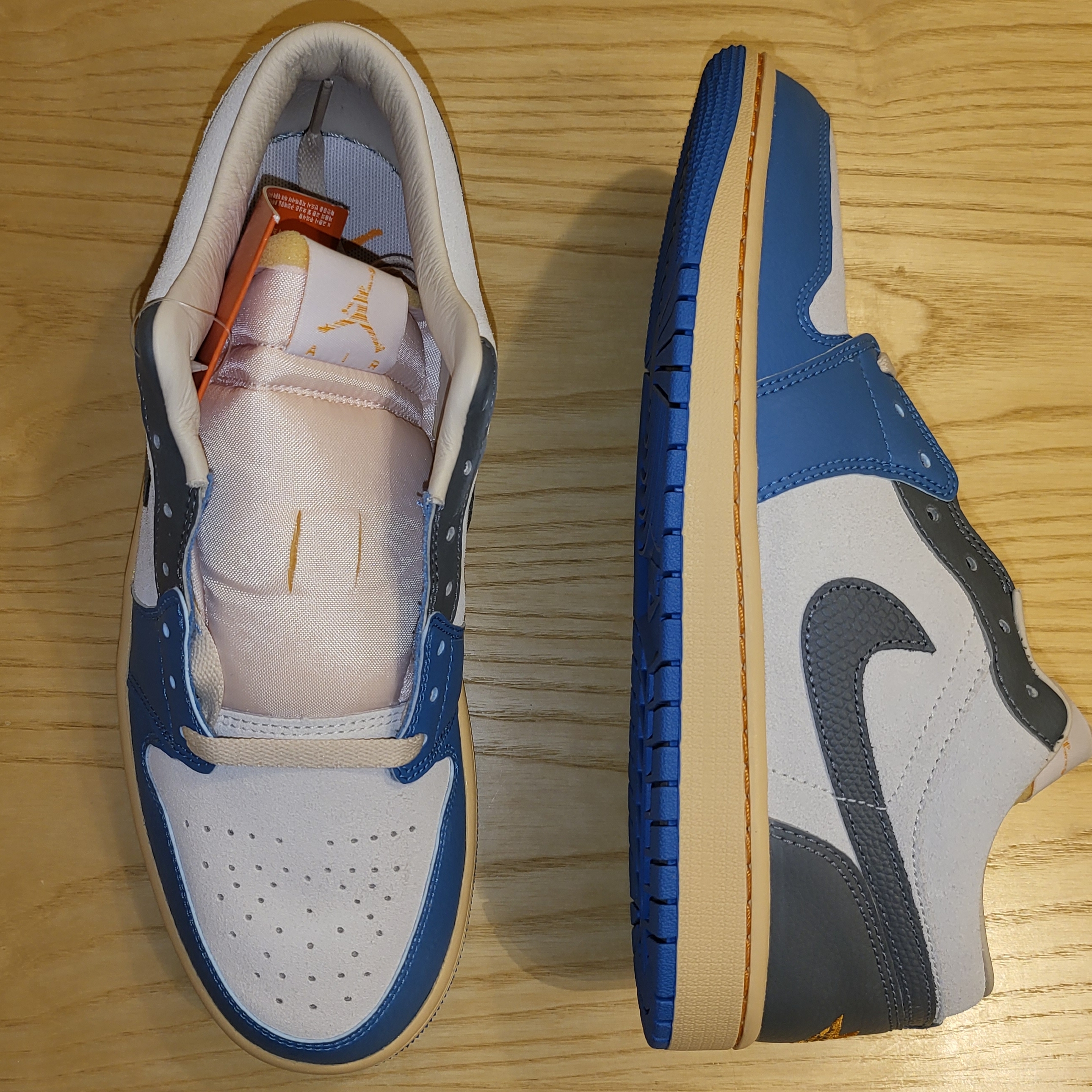 Jordan 1 Low SE Tokyo 96 착용 스타일 - 1