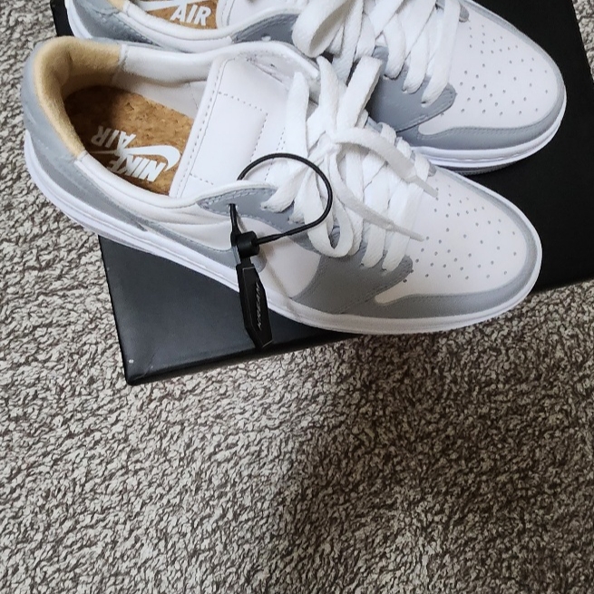 (W) Jordan 1 Elevate Low White and Wolf Grey 착용 스타일