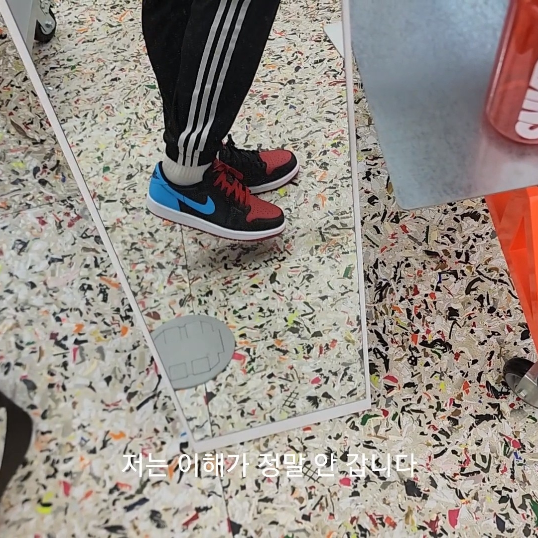 (W) Jordan 1 Retro Low OG NC to CHI 착용 스타일 - 1