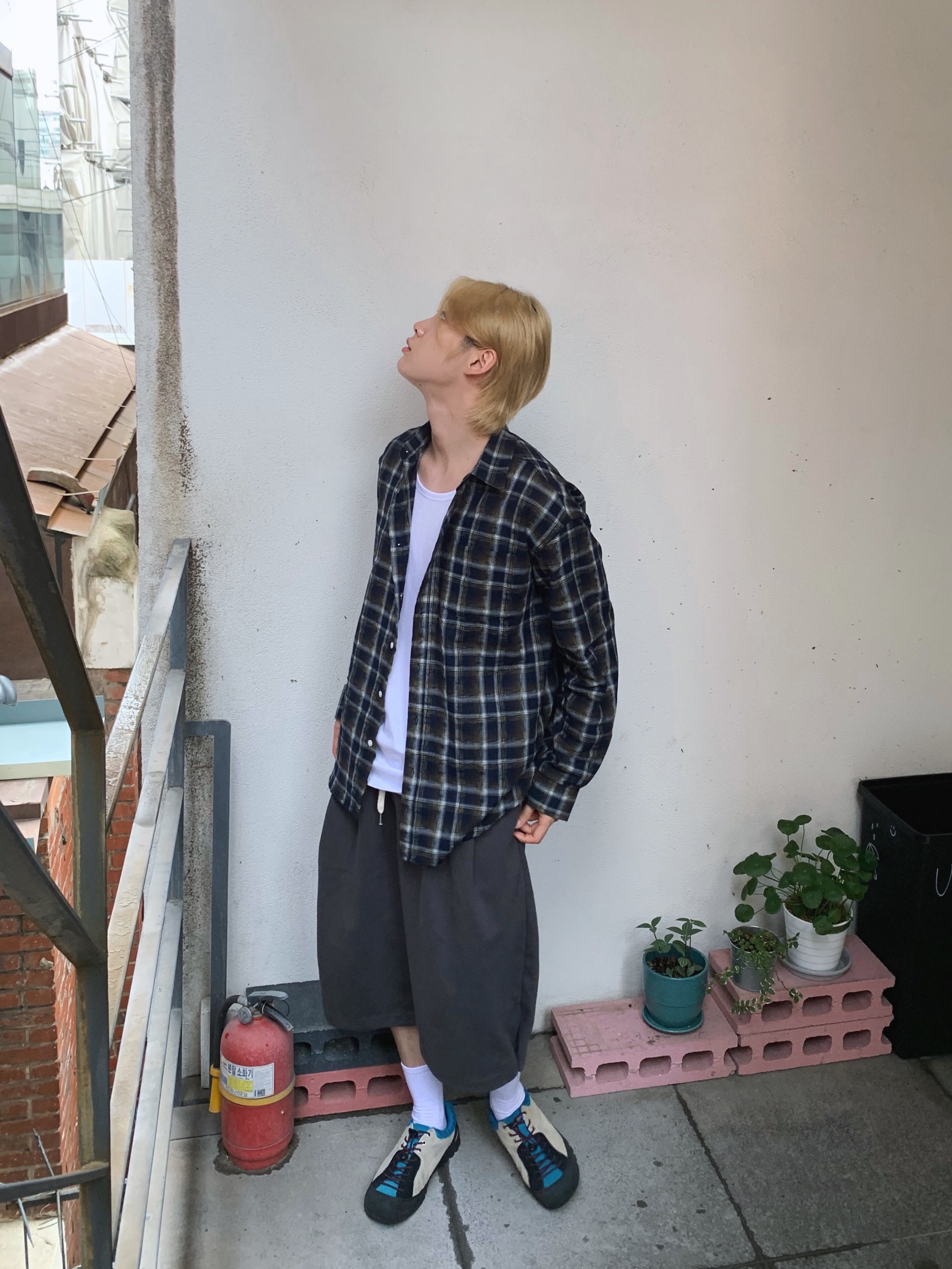 Keen Jasper Rocks SP Sneakers Beige 착용 스타일 - 2