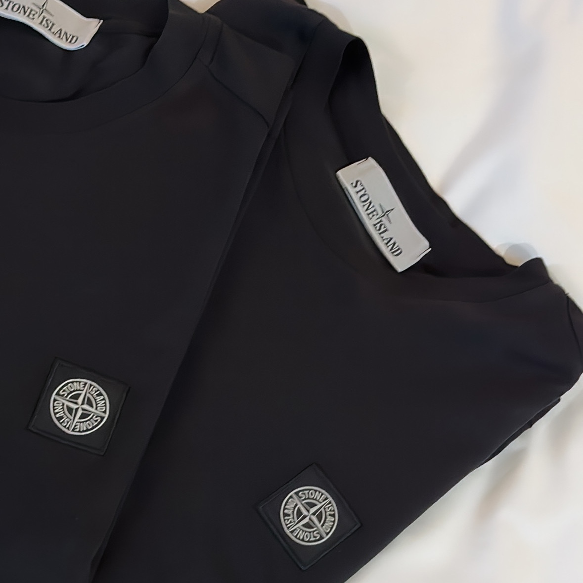 Stone Island 24113 T-Shirt Black - 22FW 착용 스타일