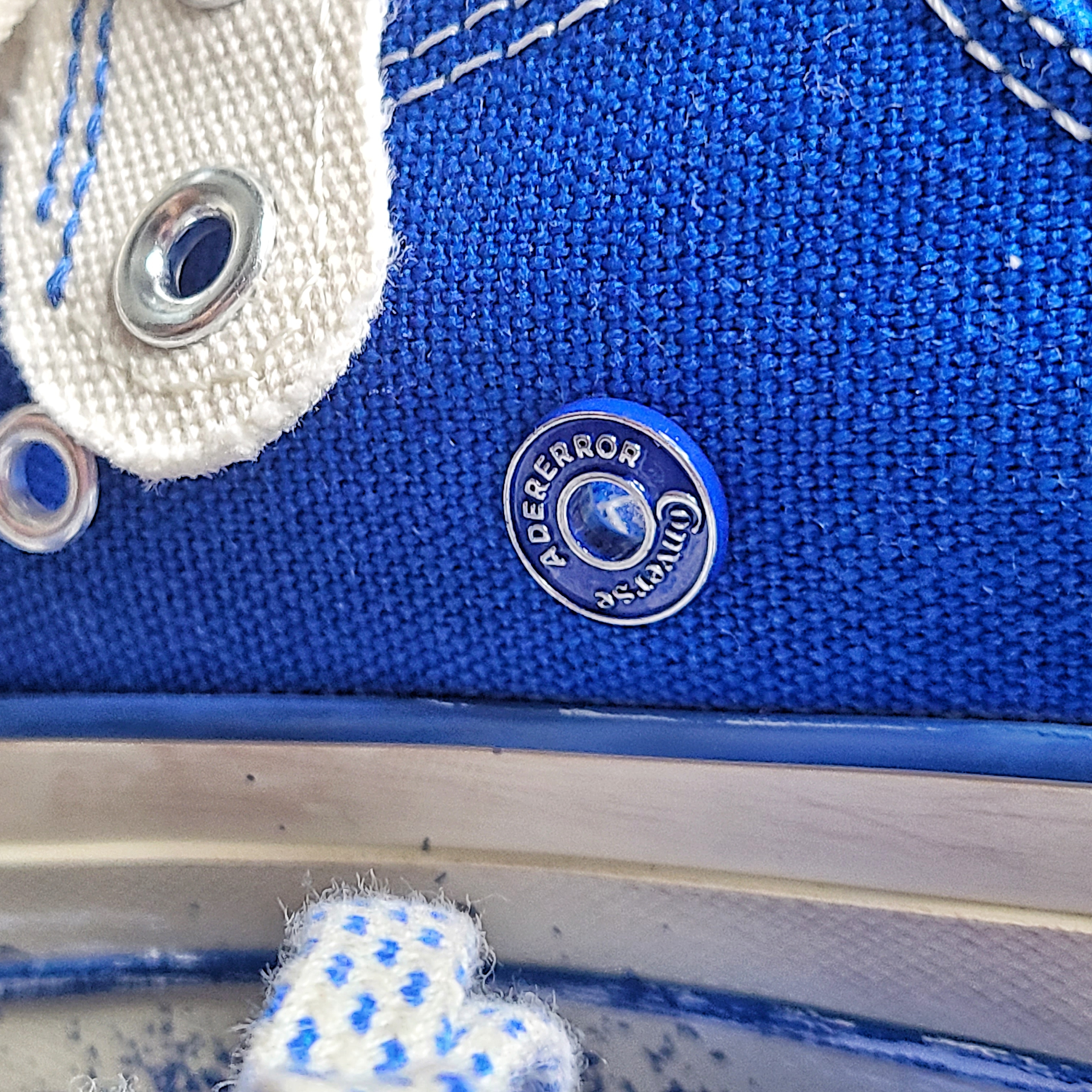 Converse x Ader Error Chuck 70 Ox Imperial Blue 착용 스타일 - 3
