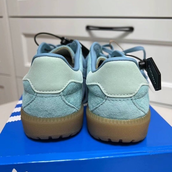 Adidas Bermuda Easy Mint 착용 스타일 - 5