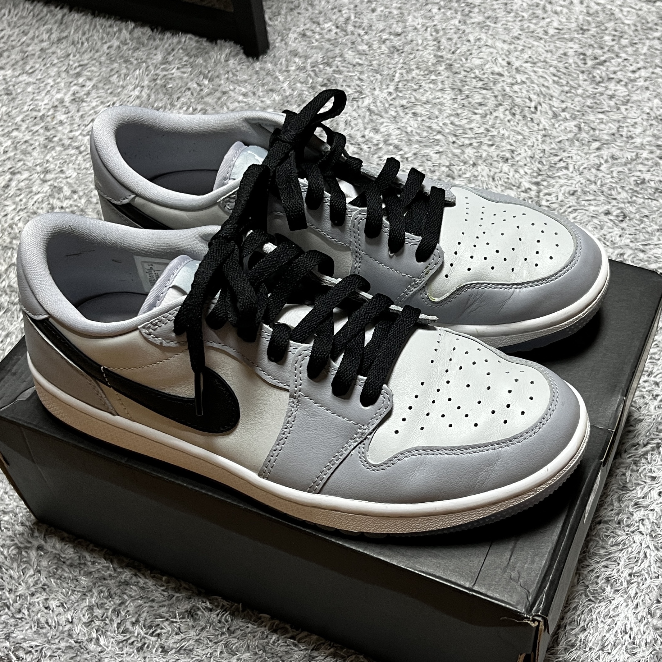 Jordan 1 Low Golf Wolf Grey 착용 스타일
