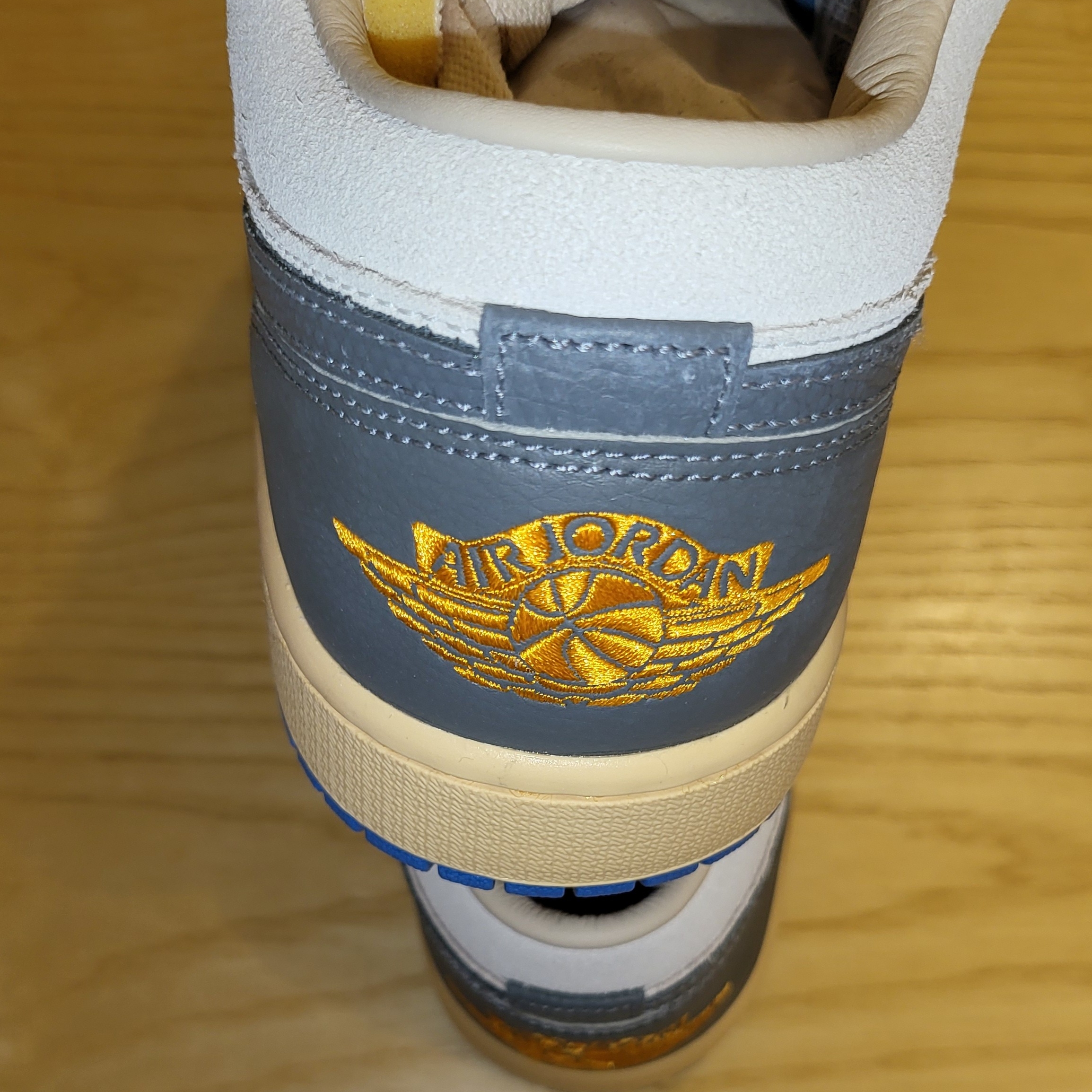Jordan 1 Low SE Tokyo 96 착용 스타일 - 2