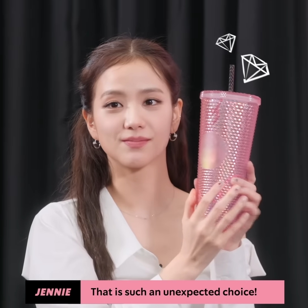 Starbucks x Blackpink Pink Stud Cold Cup 710ml 착용 스타일 - 1