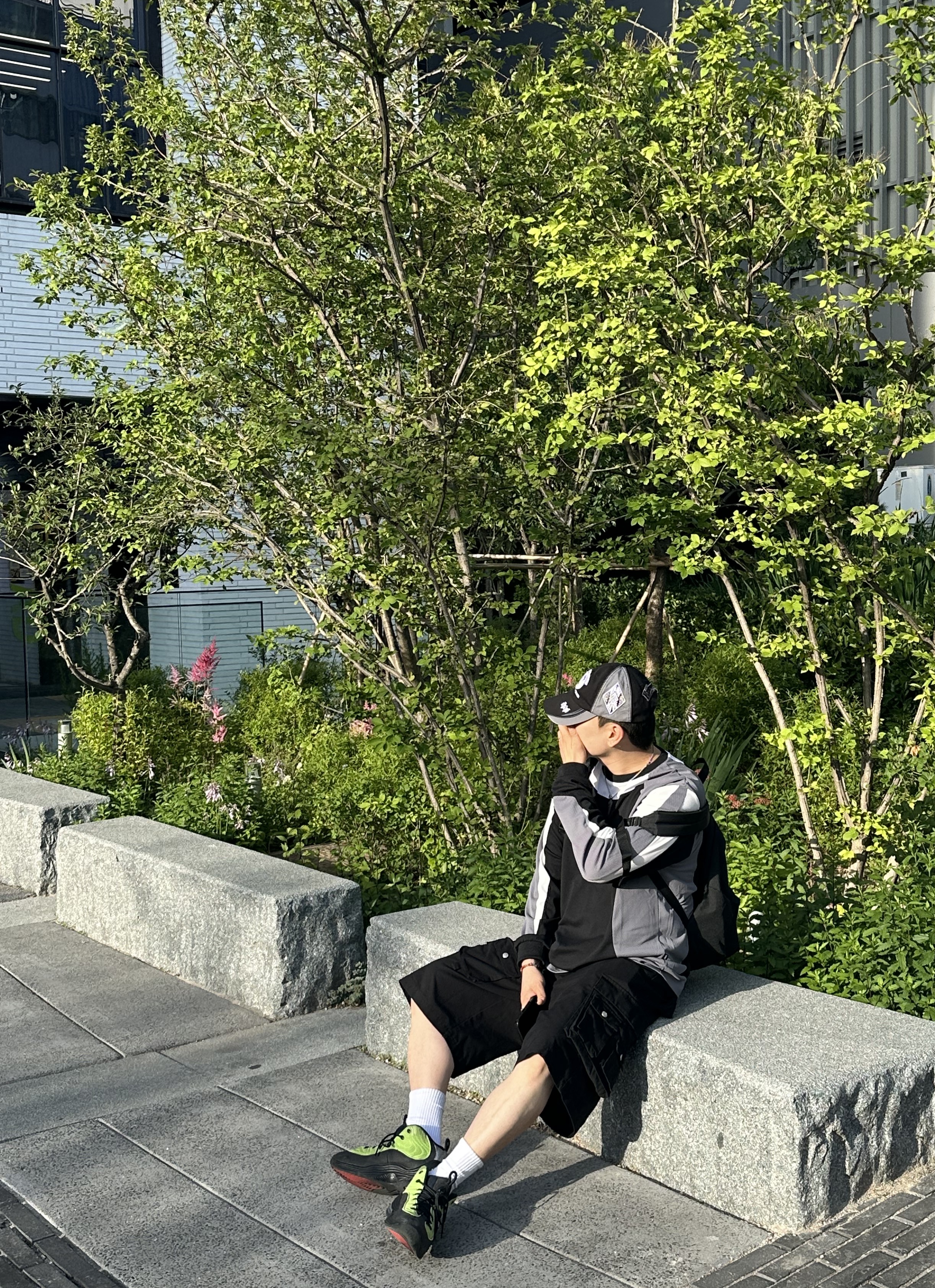 Nike x Stussy Air Penny II Vivid Green and Black, MM6 Maison Margiela x Eastpak Dripping Pak'r Backpack Black 착용 스타일 - 3