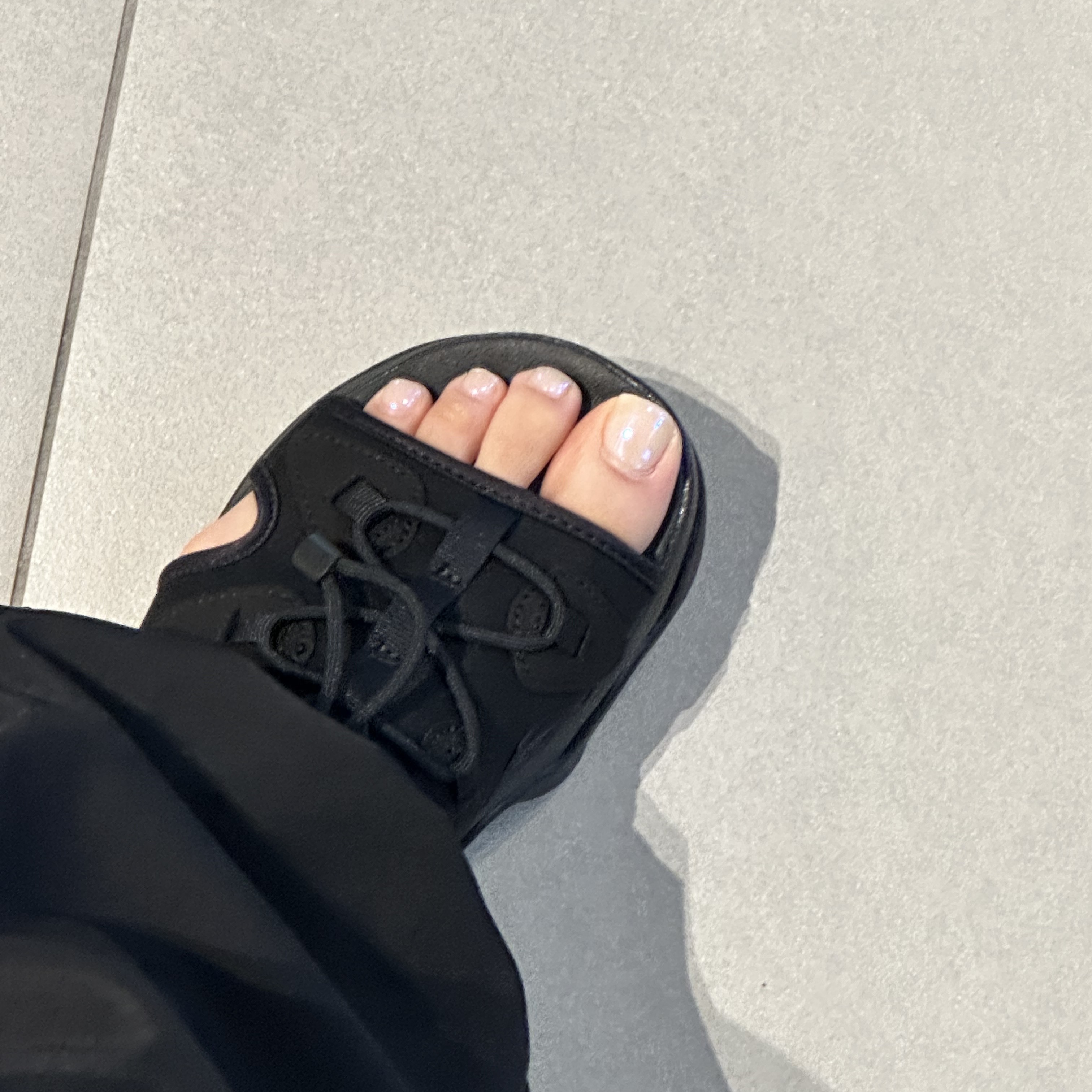 (W) Nike Air Max Koko Sandal Black 착용 스타일
