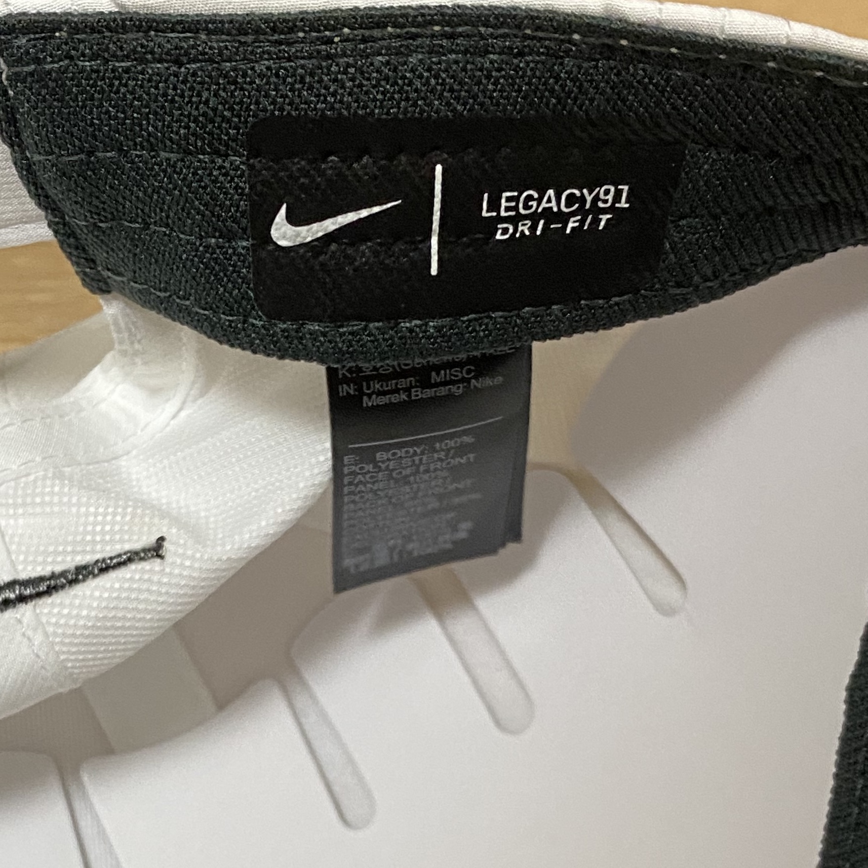 Nike Dri-Fit Legacy 91 Golf Cap White 착용 스타일