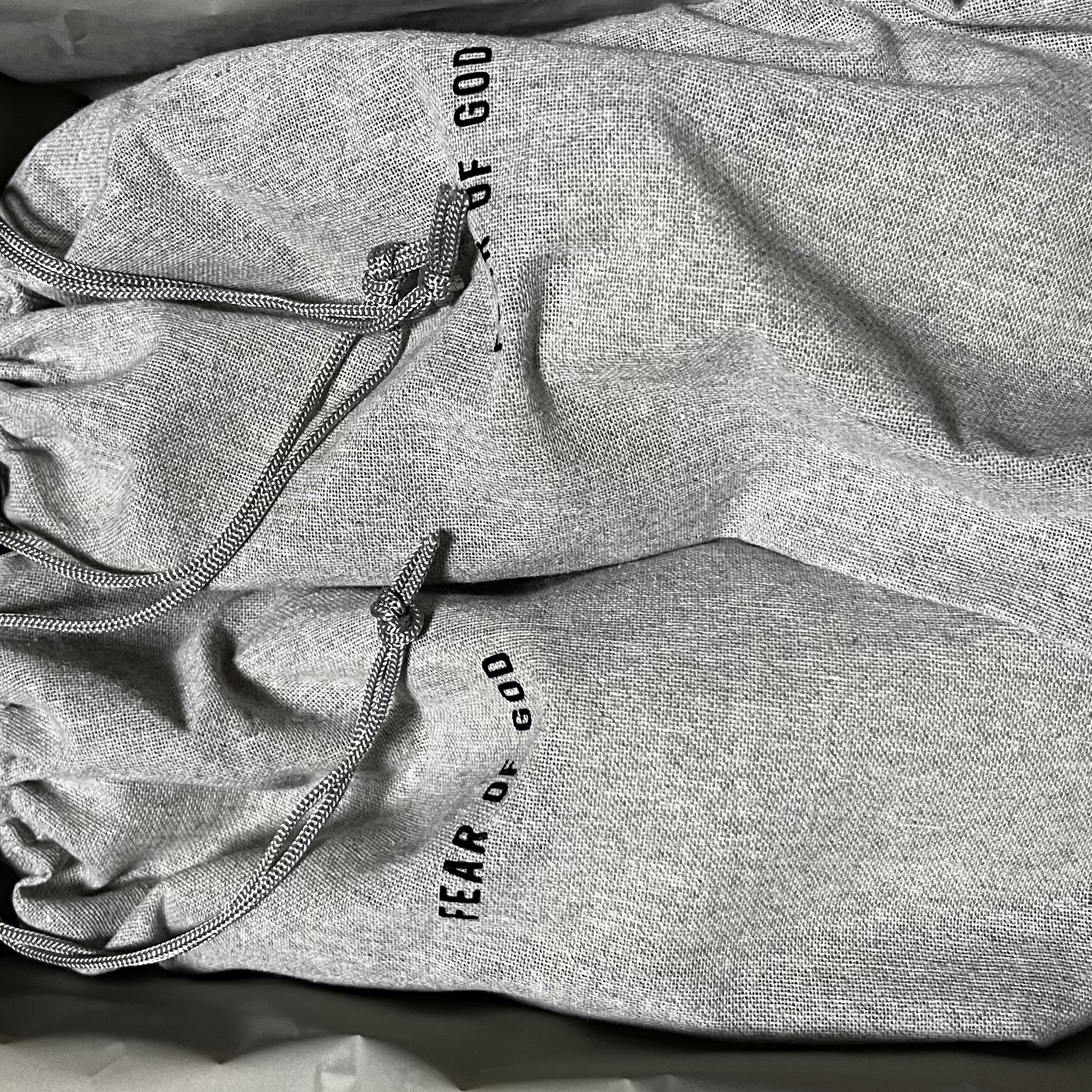 Fear of God The California Greige 착용 스타일 - 2