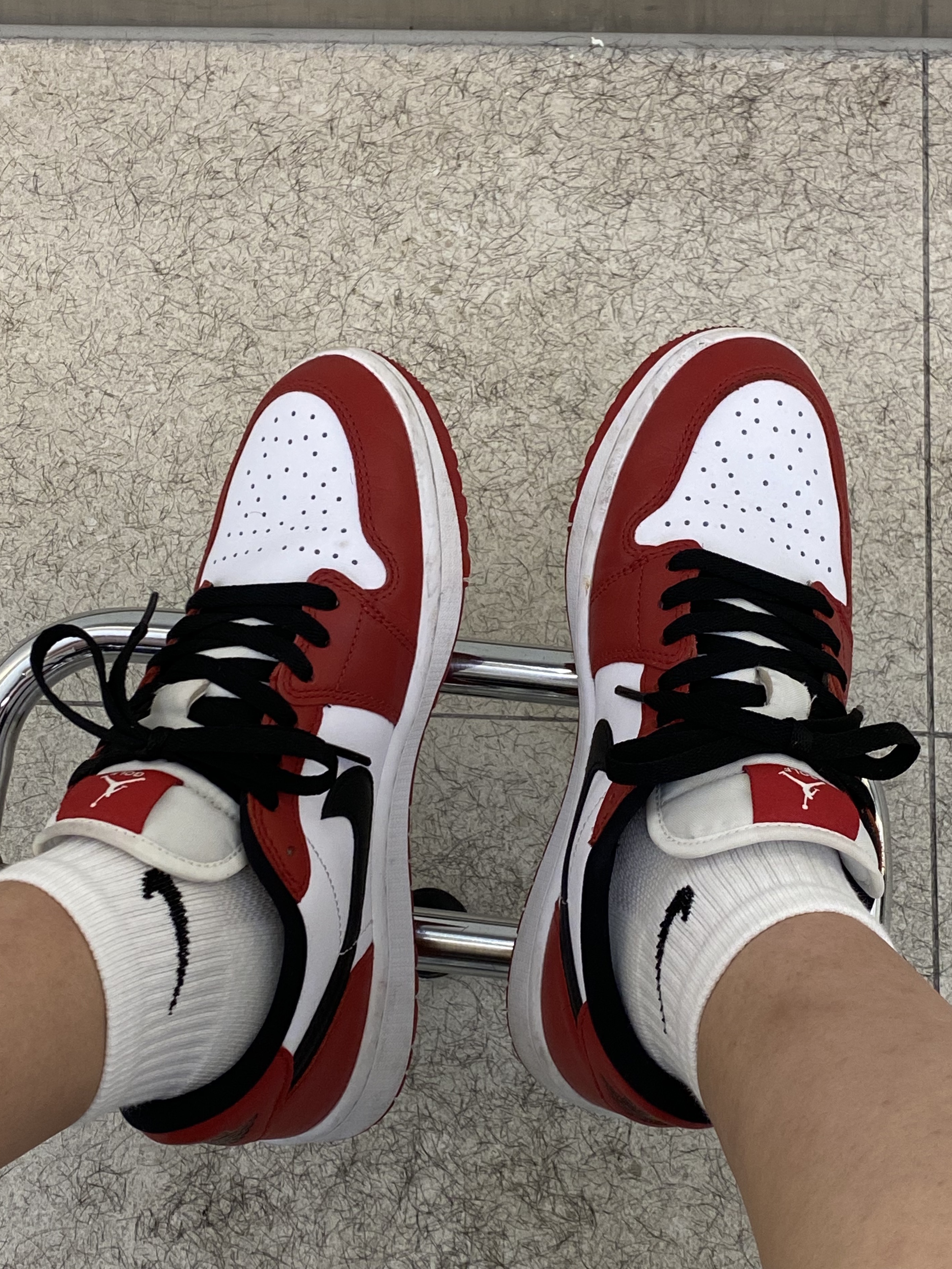 Jordan 1 Low Golf Chicago 착용 스타일