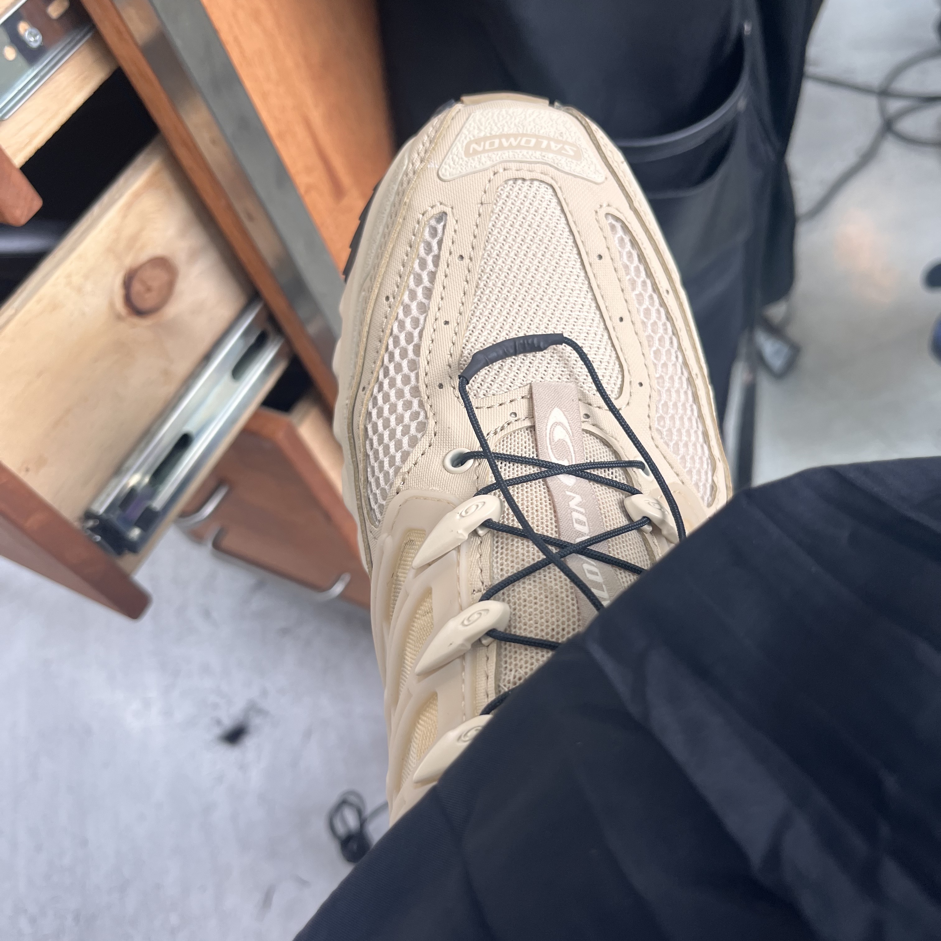 Salomon ACS Pro ADV Safari Bleached Sand 착용 스타일 - 1