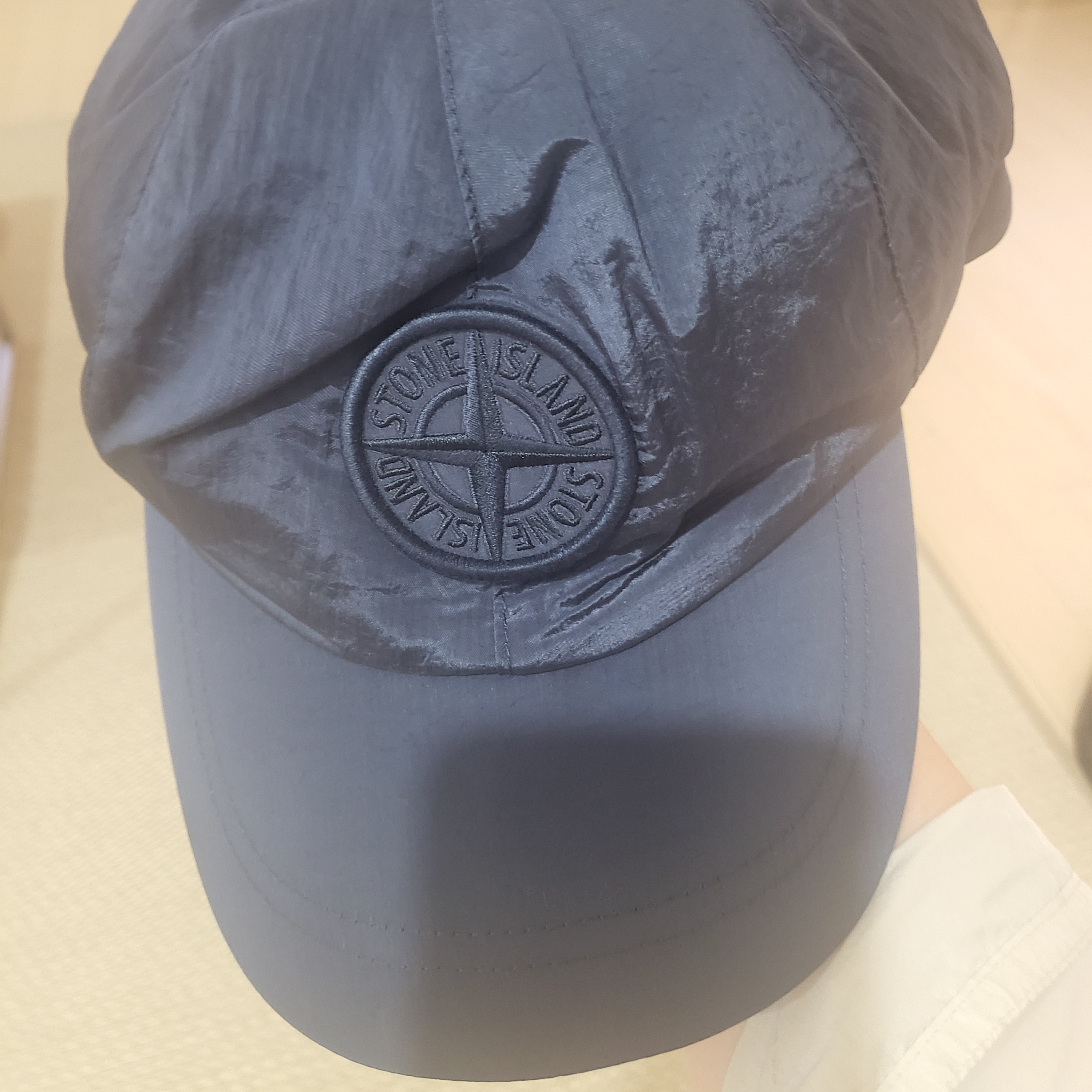 Stone Island 99576 Nylon Metal 6-Panel Cap Avio Blue - 23SS 착용 스타일