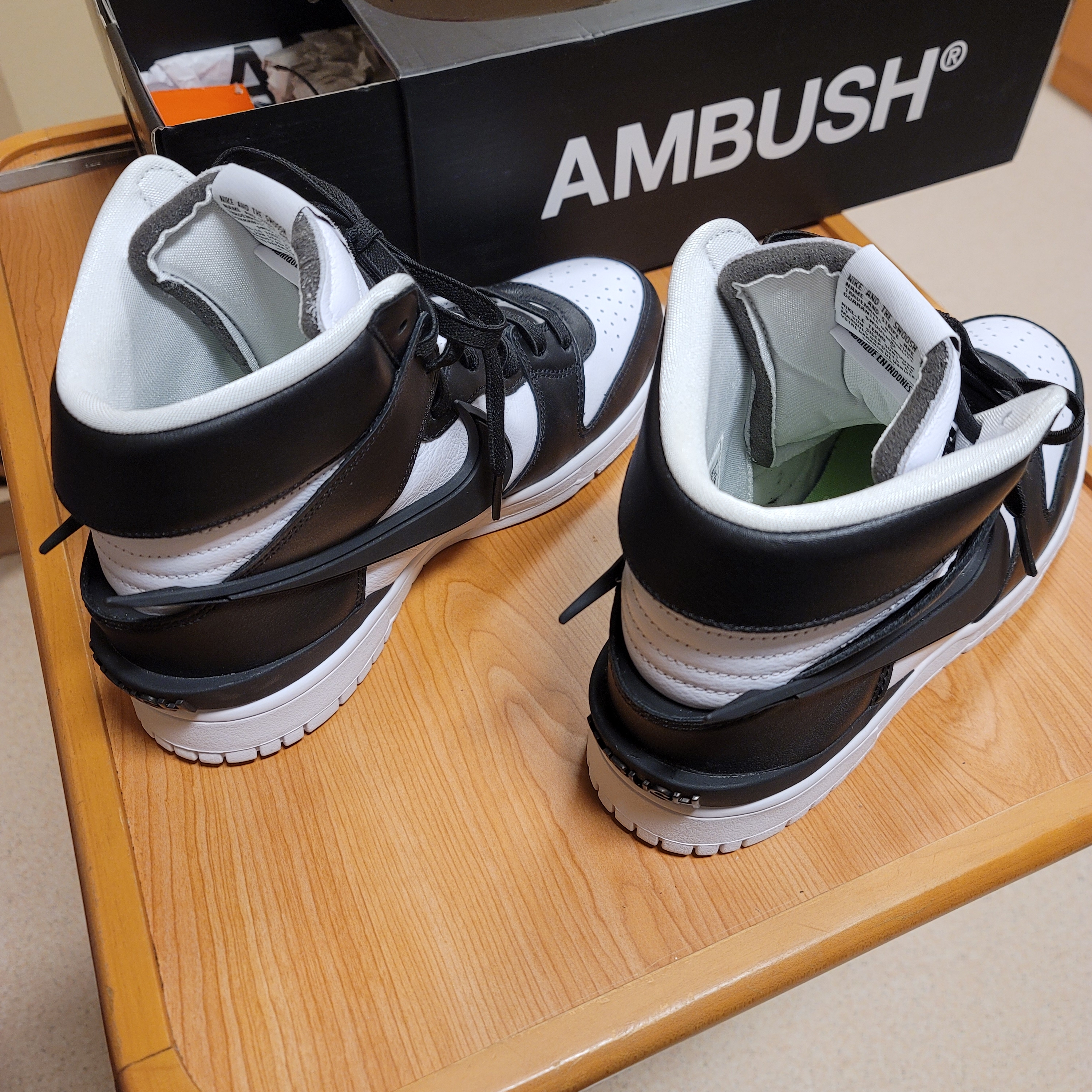 Nike x Ambush Dunk High Black 착용 스타일 - 2