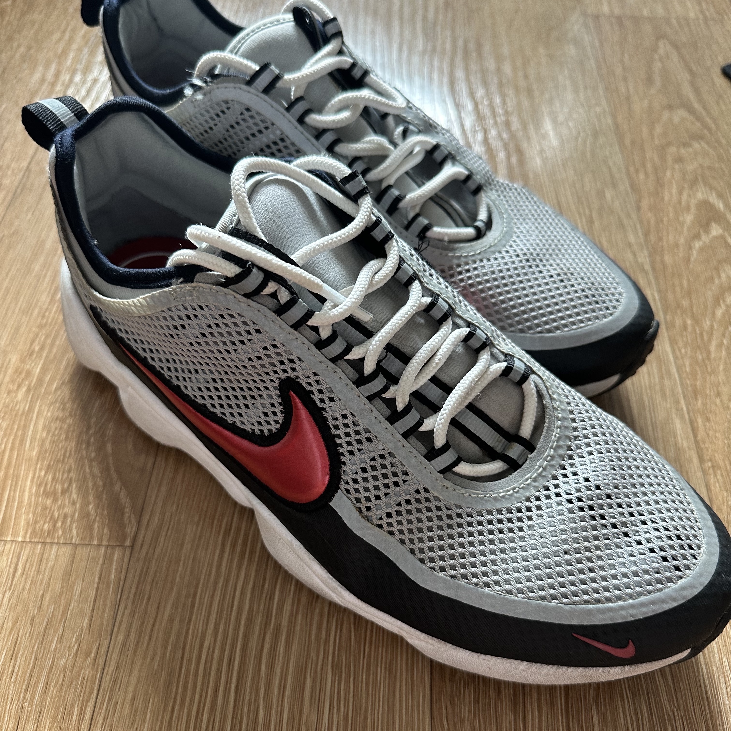 Nike Air Zoom Spiridon Sport Red 2016 착용 스타일 - 2