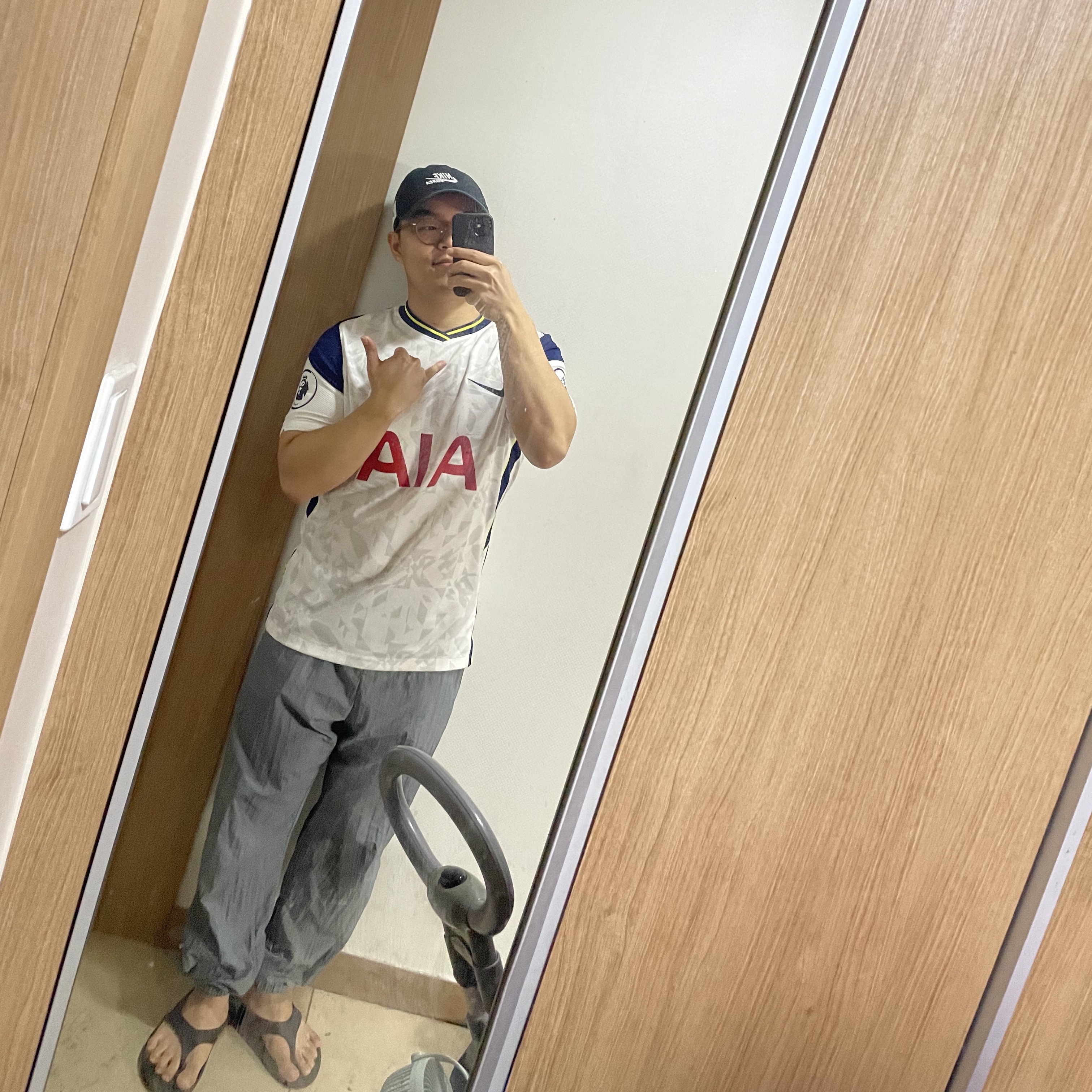Nike H86 Korea Cap Black, Oofos OOriginal Black 착용 스타일
