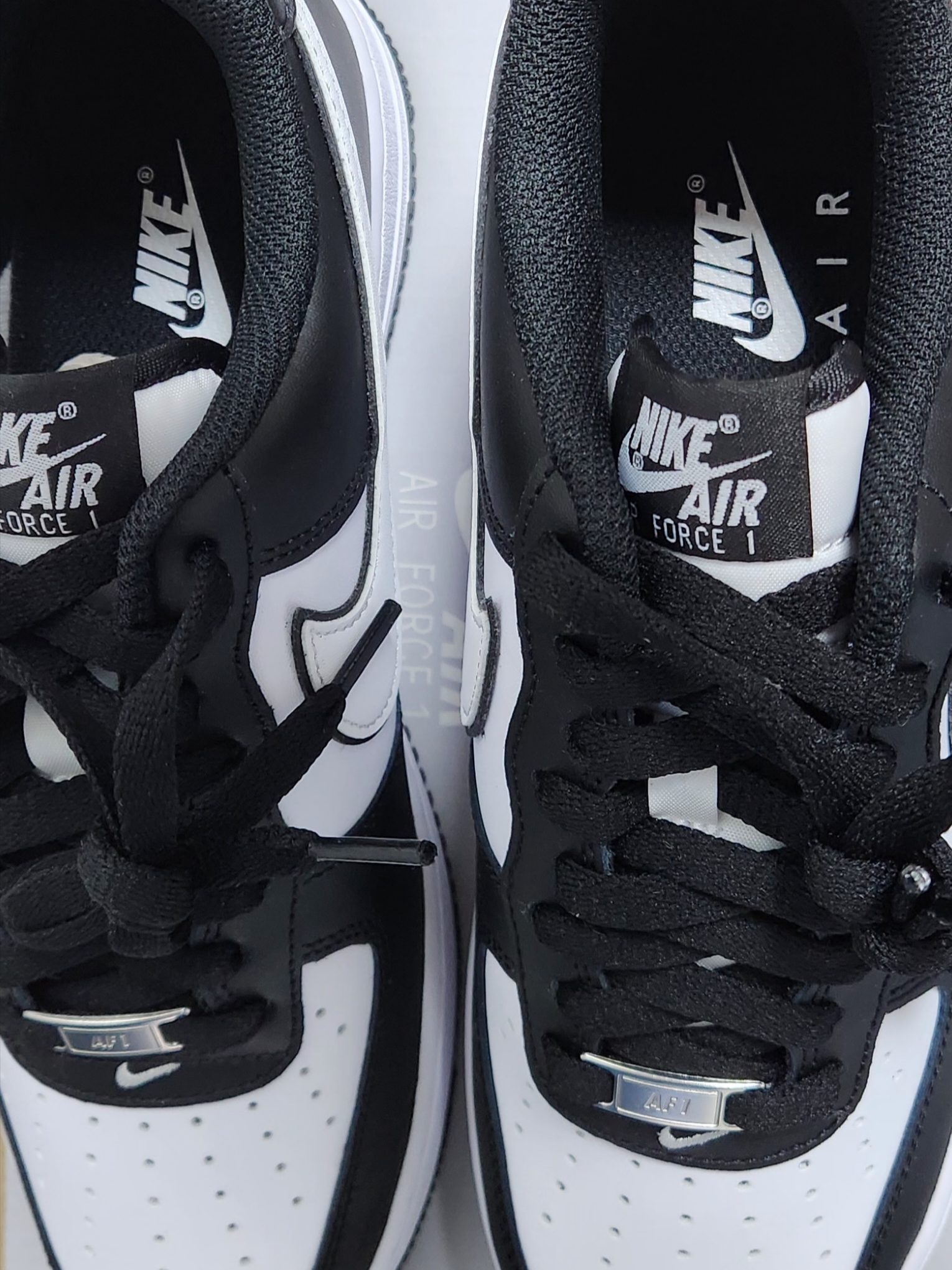Nike Air Force 1 '07 Black White 착용 스타일