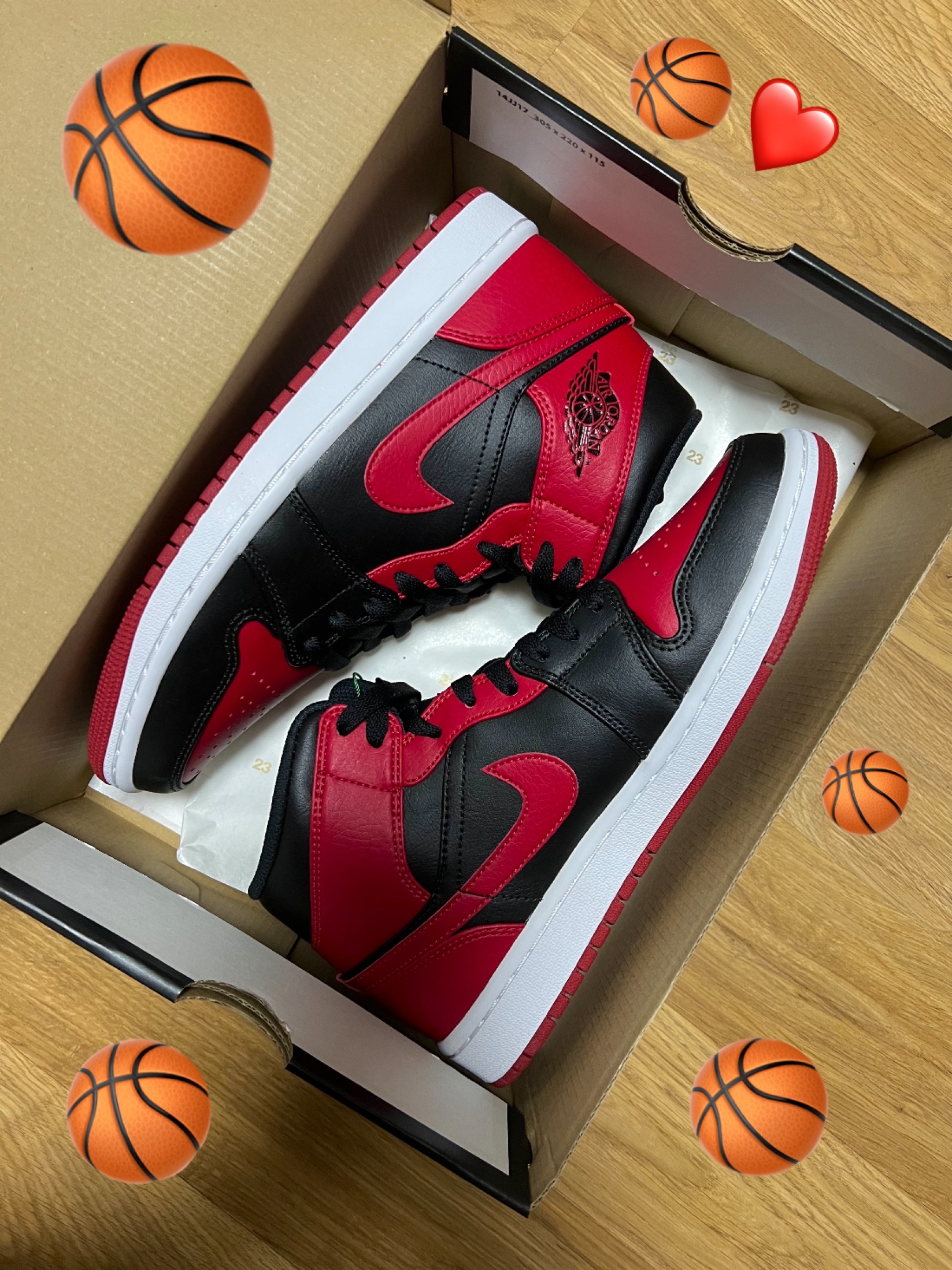 Jordan 1 Mid Bred Banned 2020 착용 스타일
