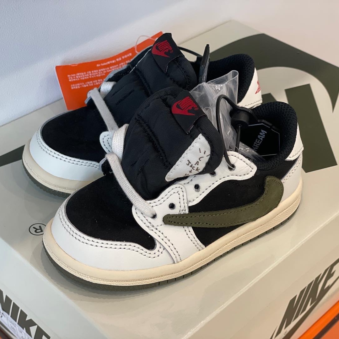 (TD) Jordan 1 x Travis Scott Retro Low OG SP Medium Olive 착용 스타일