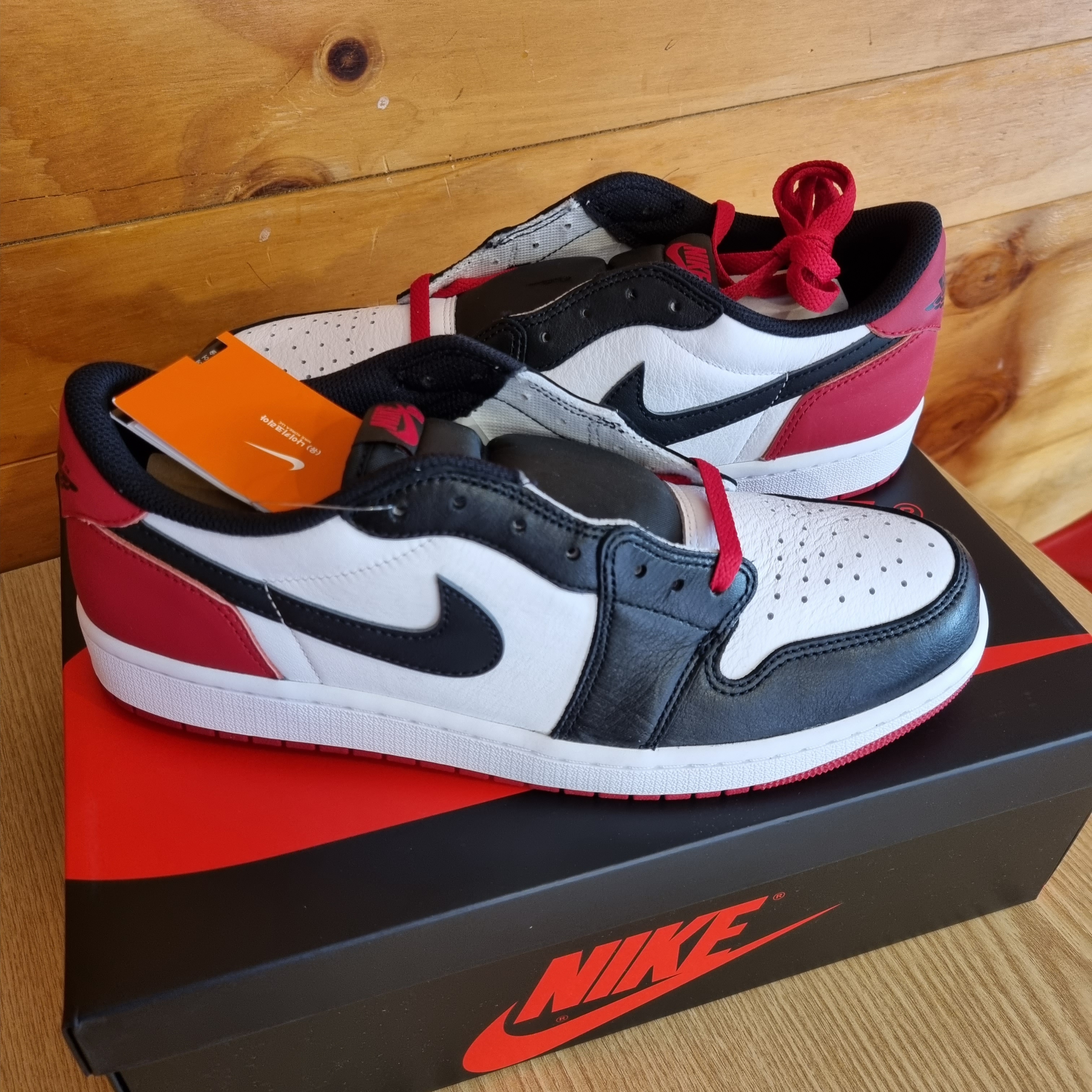 Jordan 1 Retro Low OG Black Toe 착용 스타일 - 1