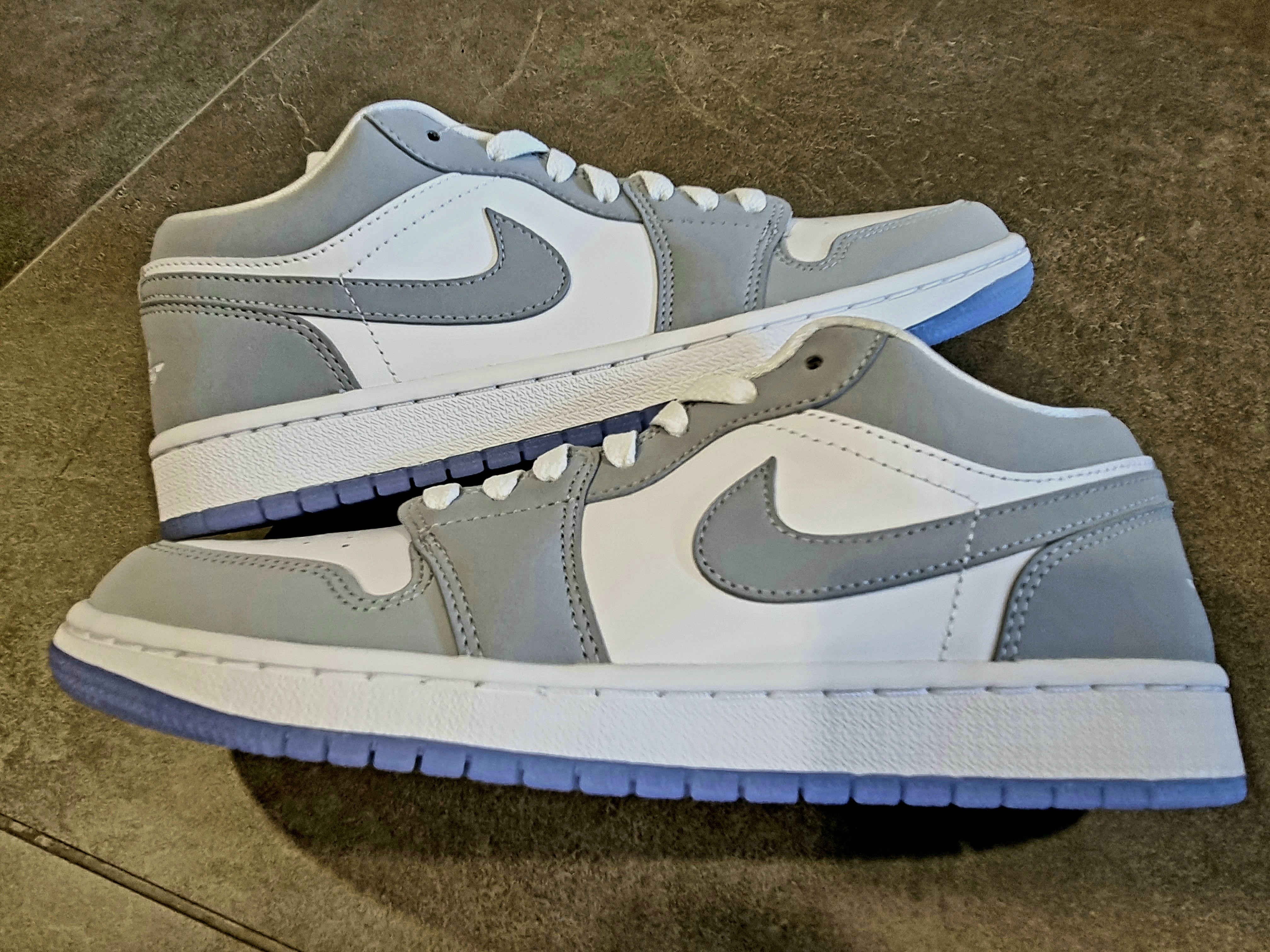 (W) Jordan 1 Low White Wolf Grey 착용 스타일 - 3