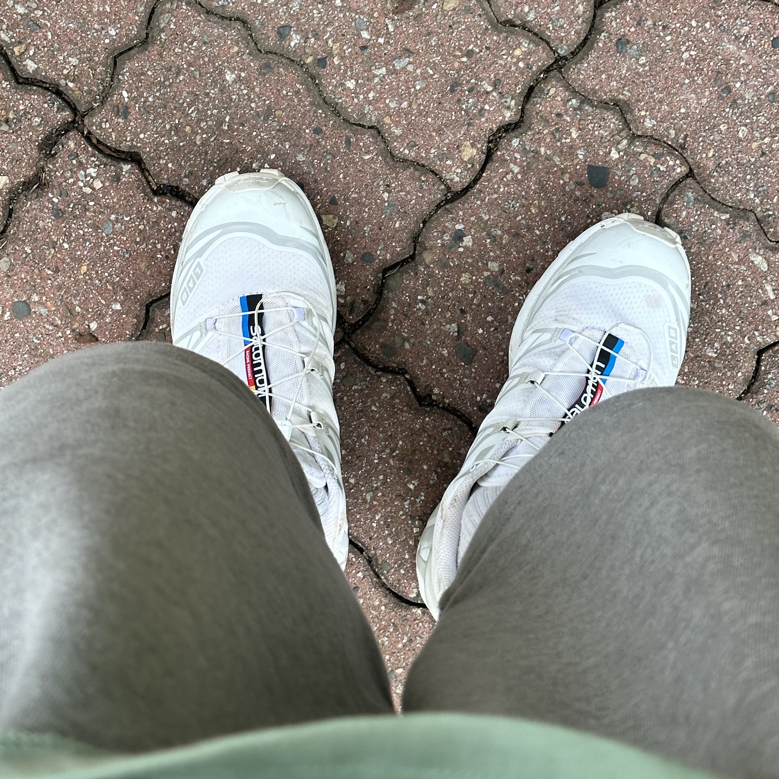 Salomon XT-6 ADV White 착용 스타일