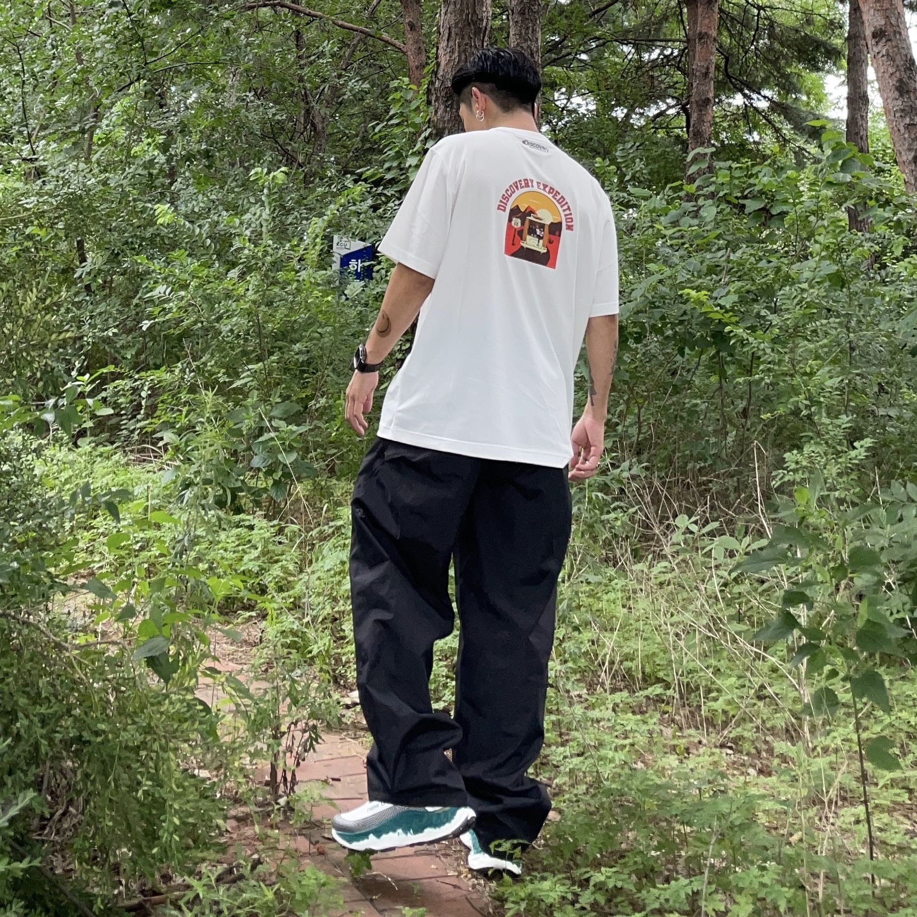 New Balance Fresh Foam X More Trail v3 Reflection Vintage Teal, Sansan Gear Windblock Pants Black - 22FW 착용 스타일